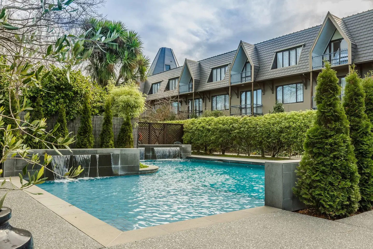 Chateau on the Park - Christchurch, a DoubleTree by Hilton OUTDOOR_POOL