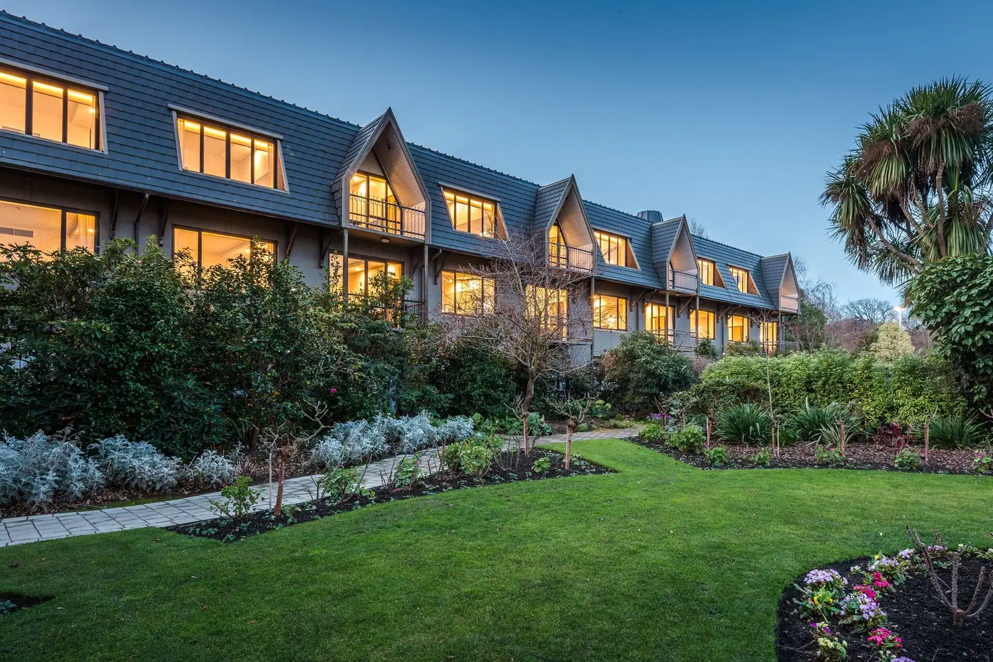 Chateau on the Park - Christchurch, a DoubleTree by Hilton EXTERIOR