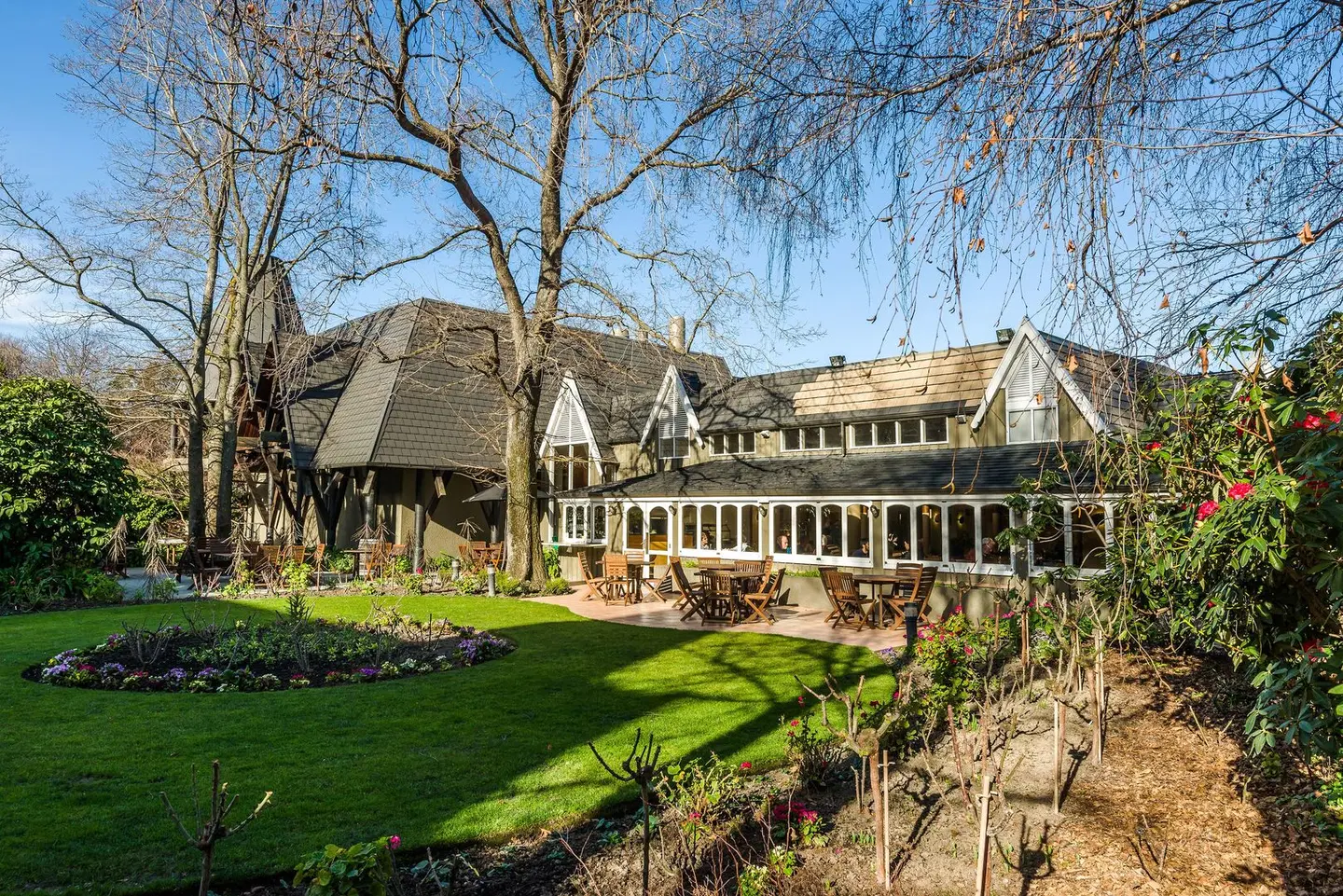 Chateau on the Park - Christchurch, a DoubleTree by Hilton EXTERIOR