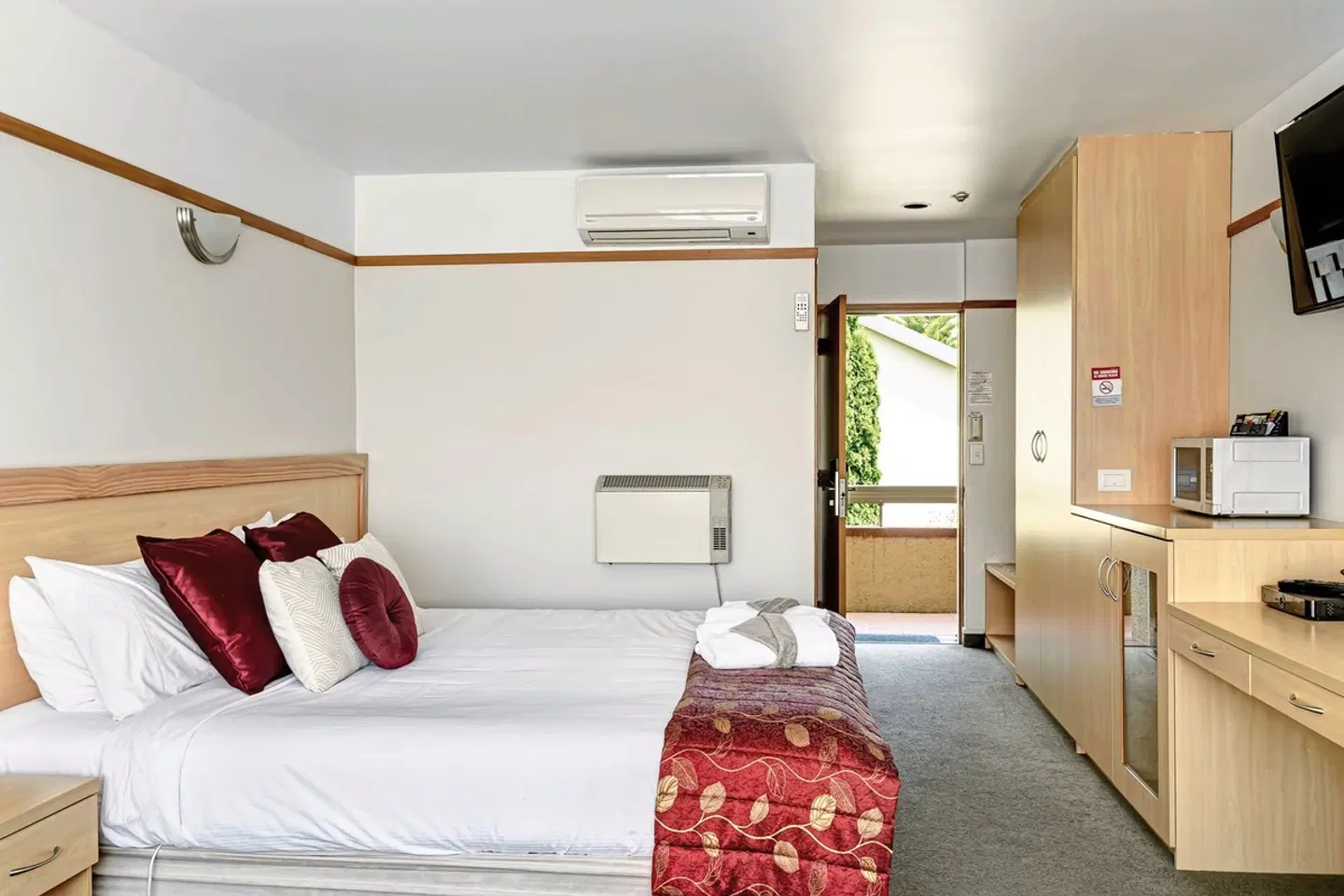 The Beachcomber Hotel Nelson ROOM_EXAMPLE
