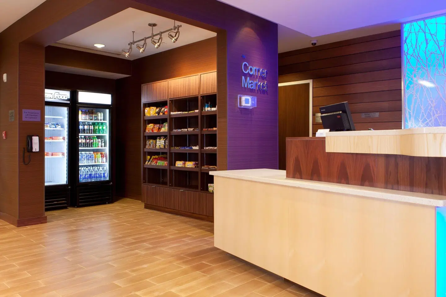 Fairfield by Marriott Inn & Suites Lethbridge LOUNGE_LOBBY