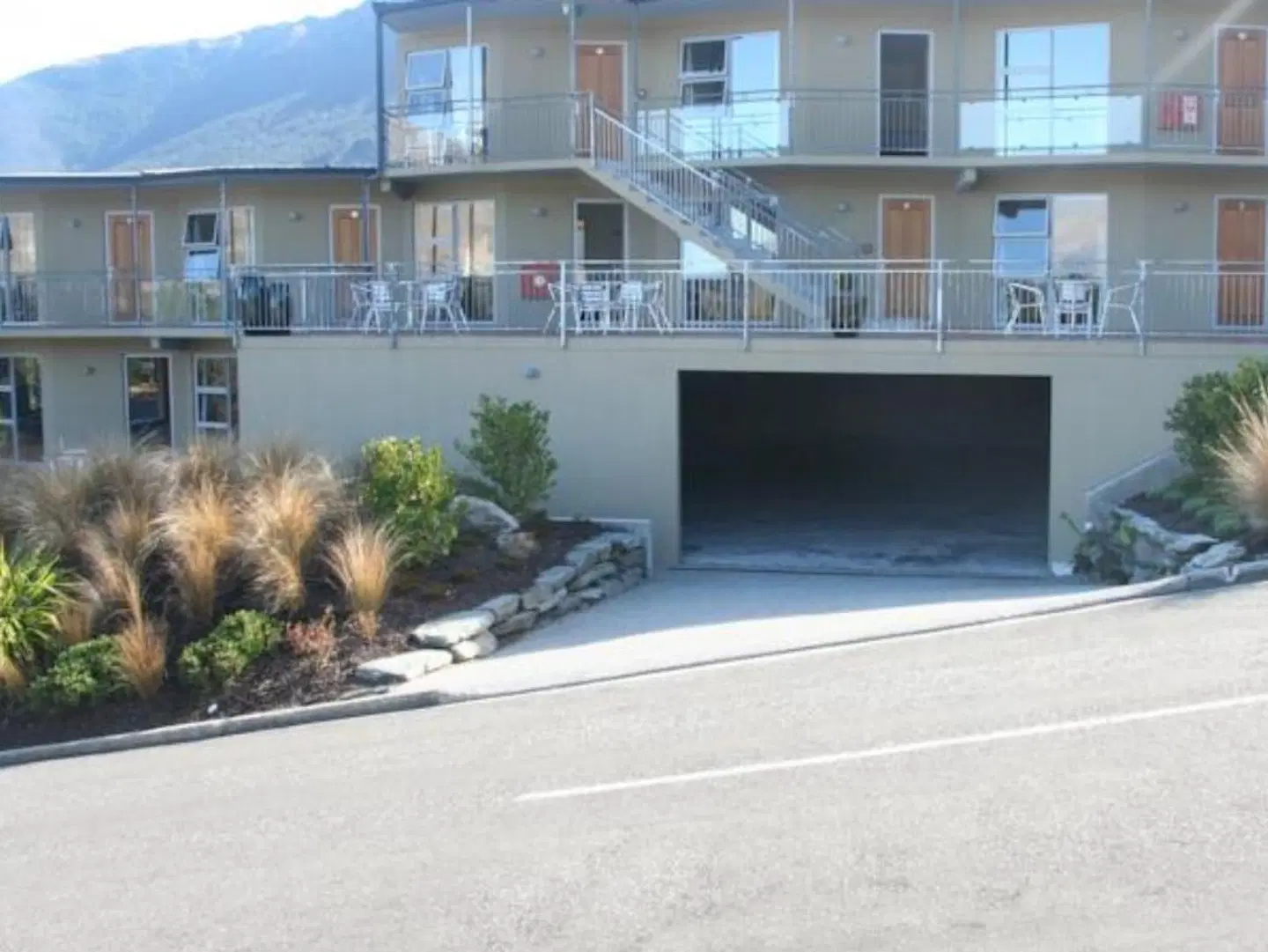 Alexis Motel & Apartments EXTERIOR