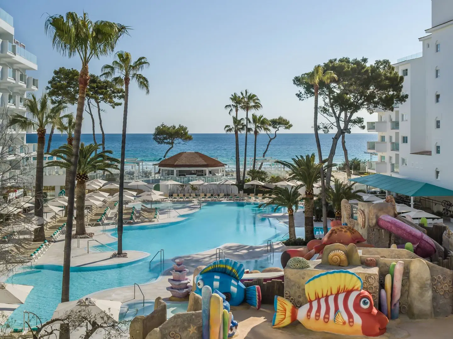 Iberostar Waves Alcudia Park OUTDOOR_POOL