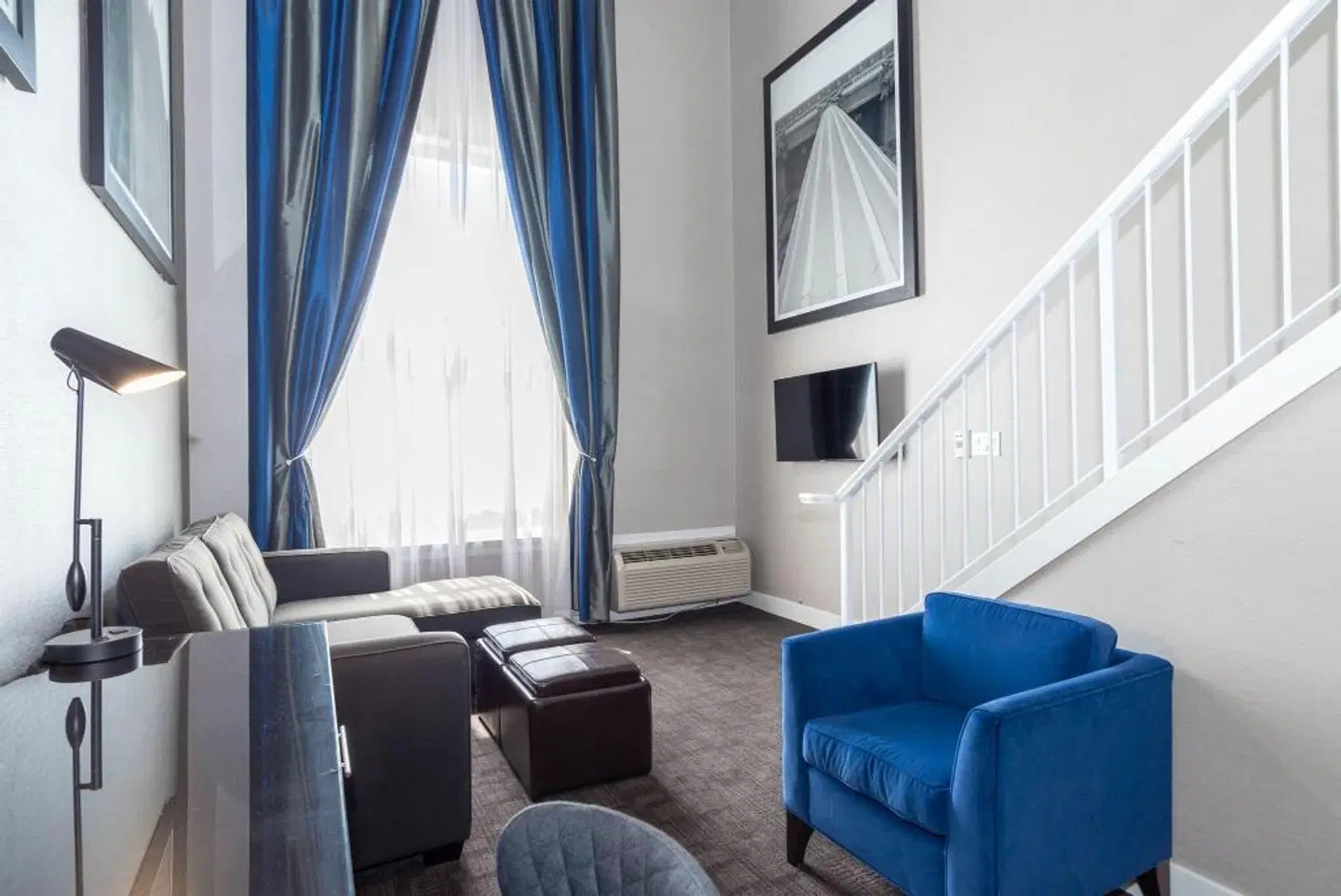 Sandman Signature Edmonton South Hotel ROOM_EXAMPLE