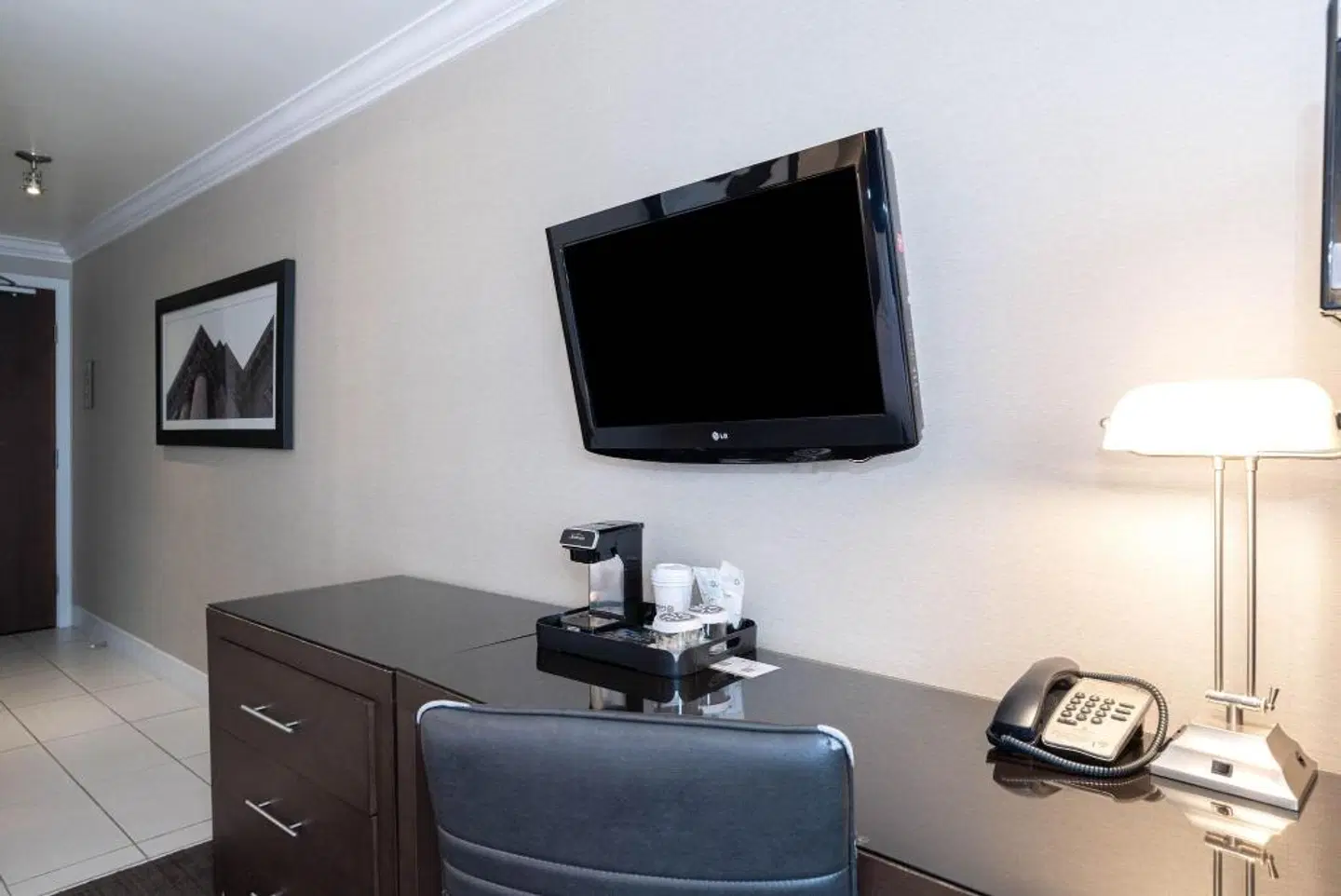 Sandman Signature Edmonton South Hotel ROOM_EXAMPLE