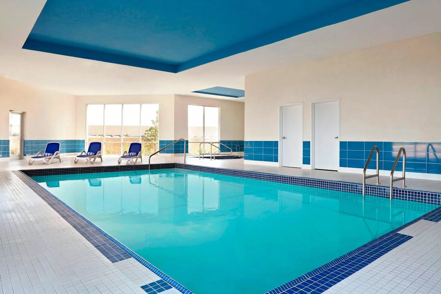 Four Points by Sheraton Edmonton Gateway Hallenbad