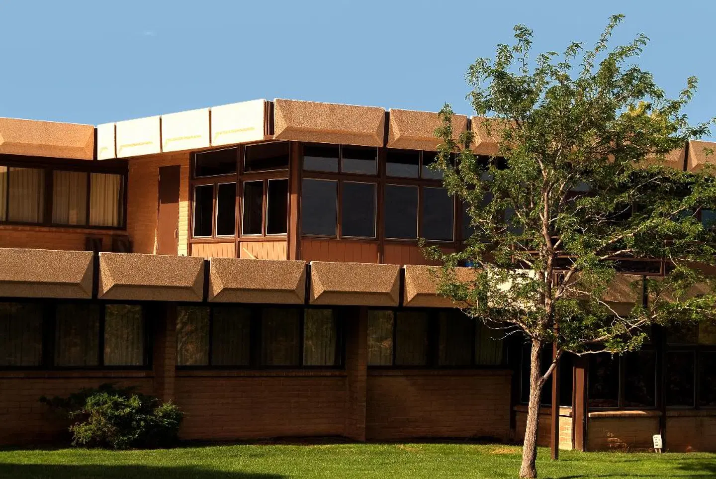 Thunderbird Lodge EXTERIOR