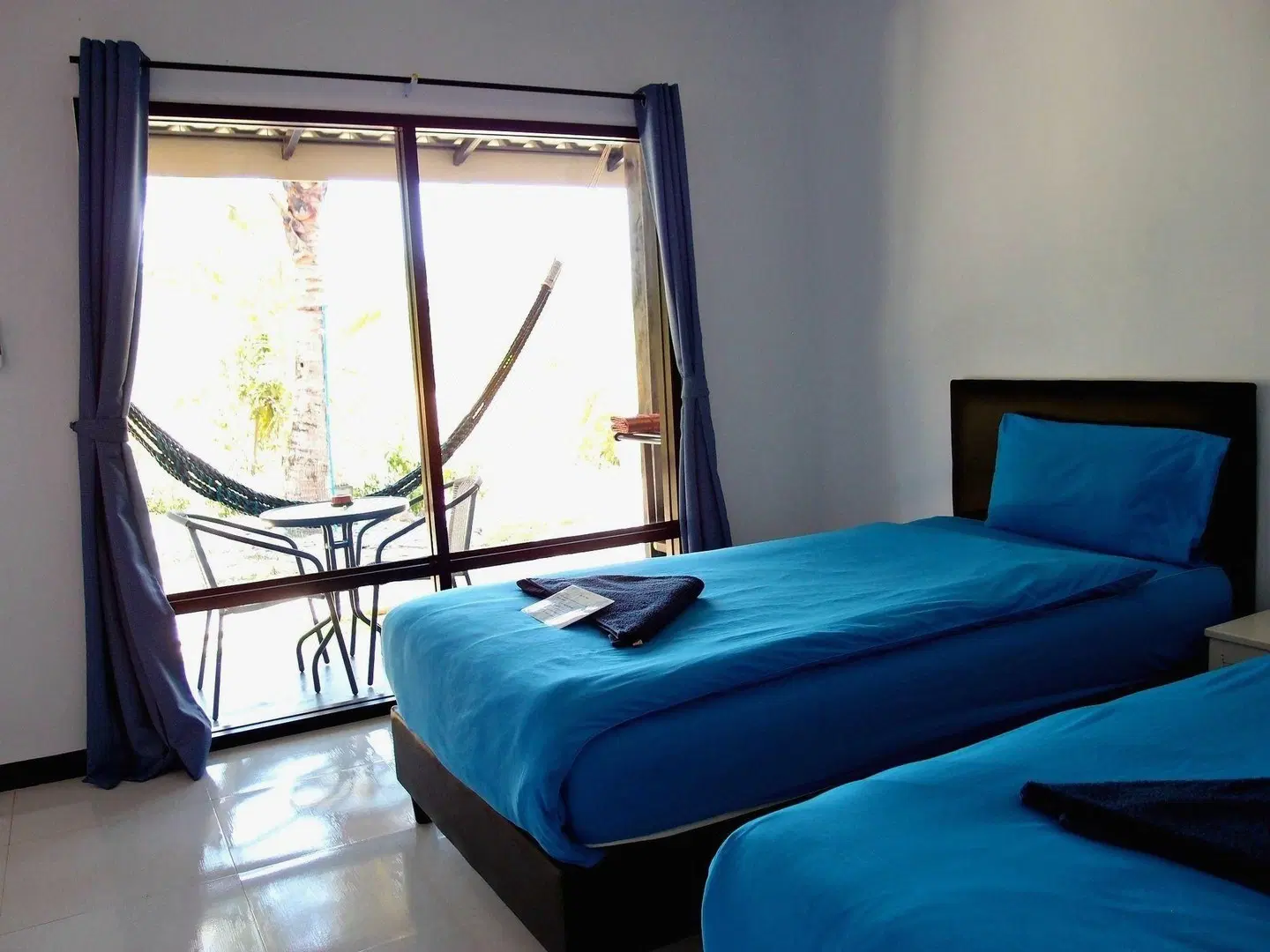 Raven Blue ROOM_EXAMPLE
