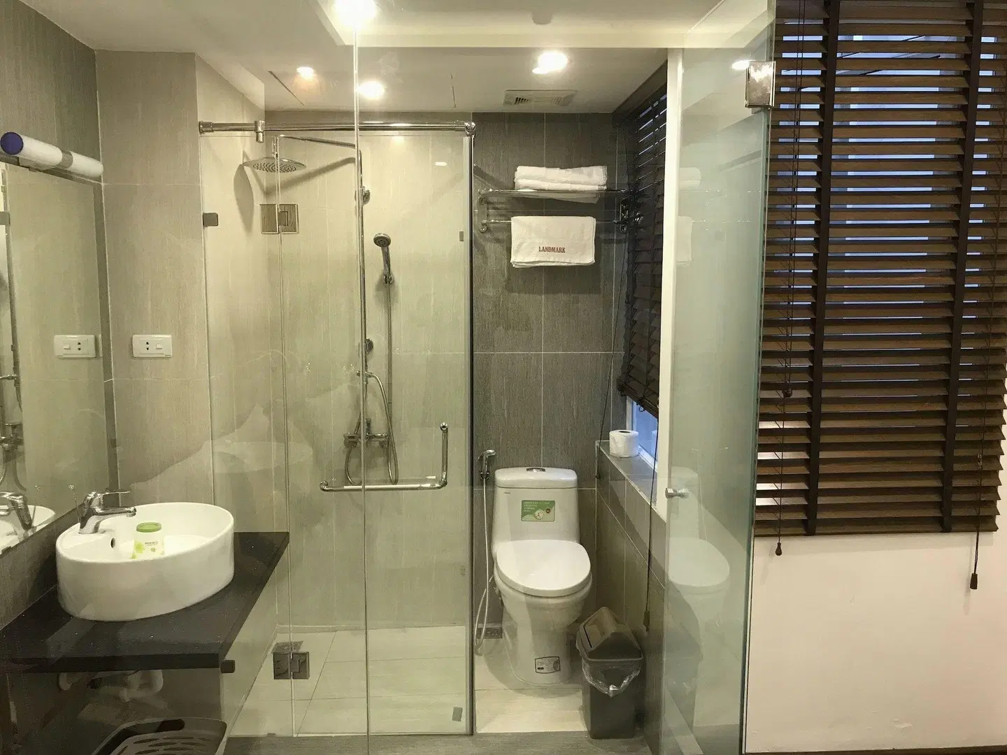 Hotel Bel Ami Hanoi Badezimmer