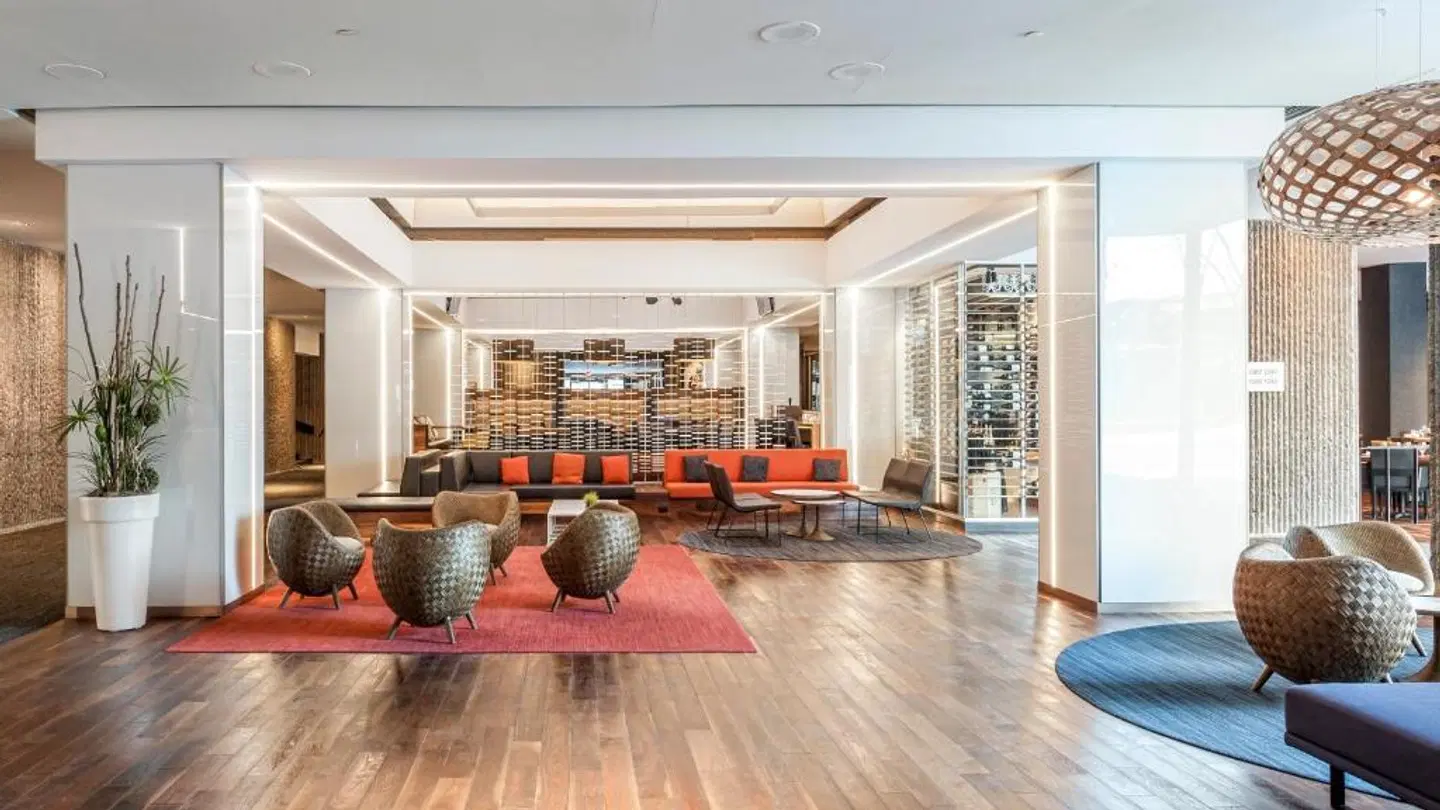 Bonaventure Montreal LOUNGE_LOBBY