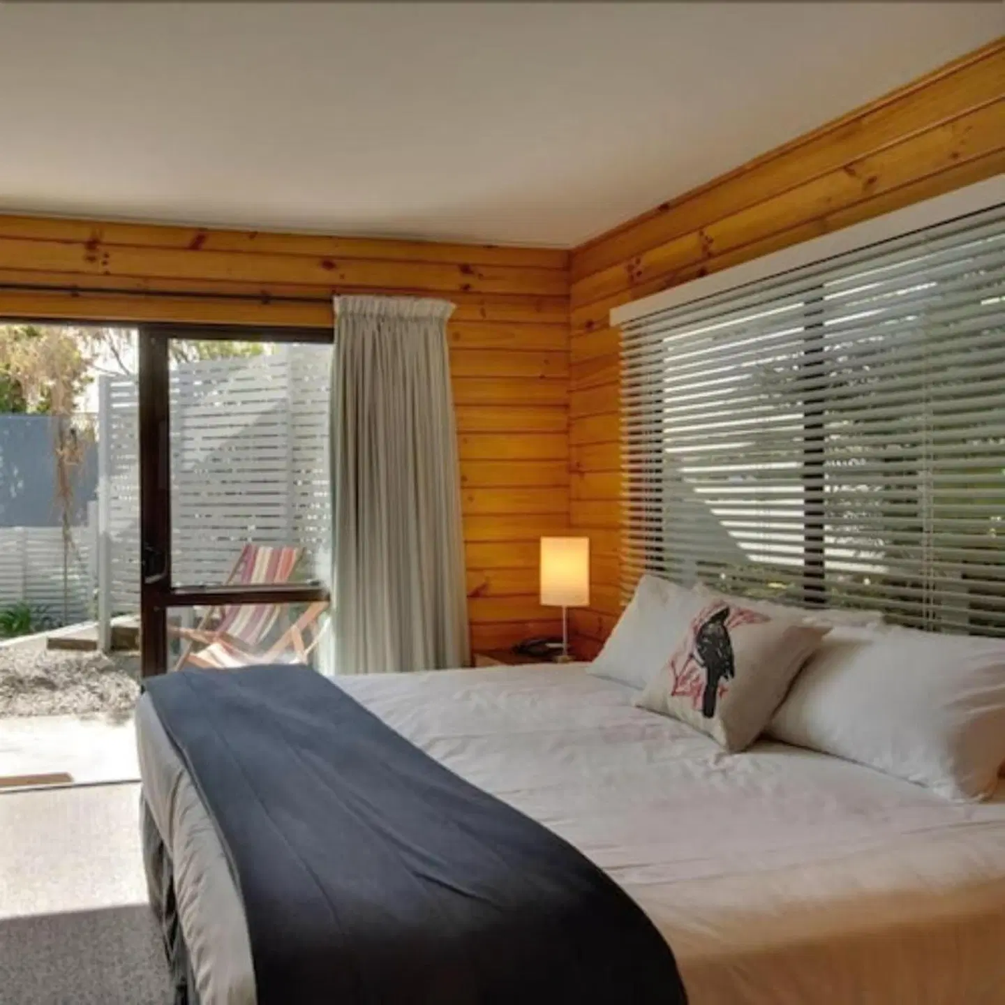 Portage Resort ROOM_EXAMPLE