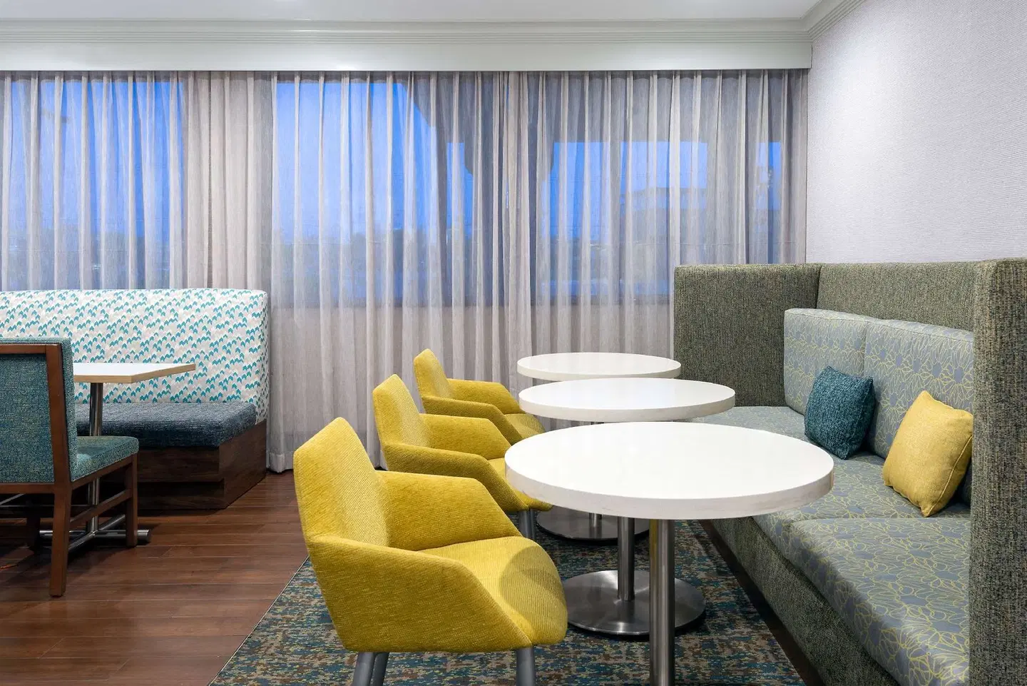 Hampton Inn Buffalo-Airport/Galleria Mall ROOM_EXAMPLE
