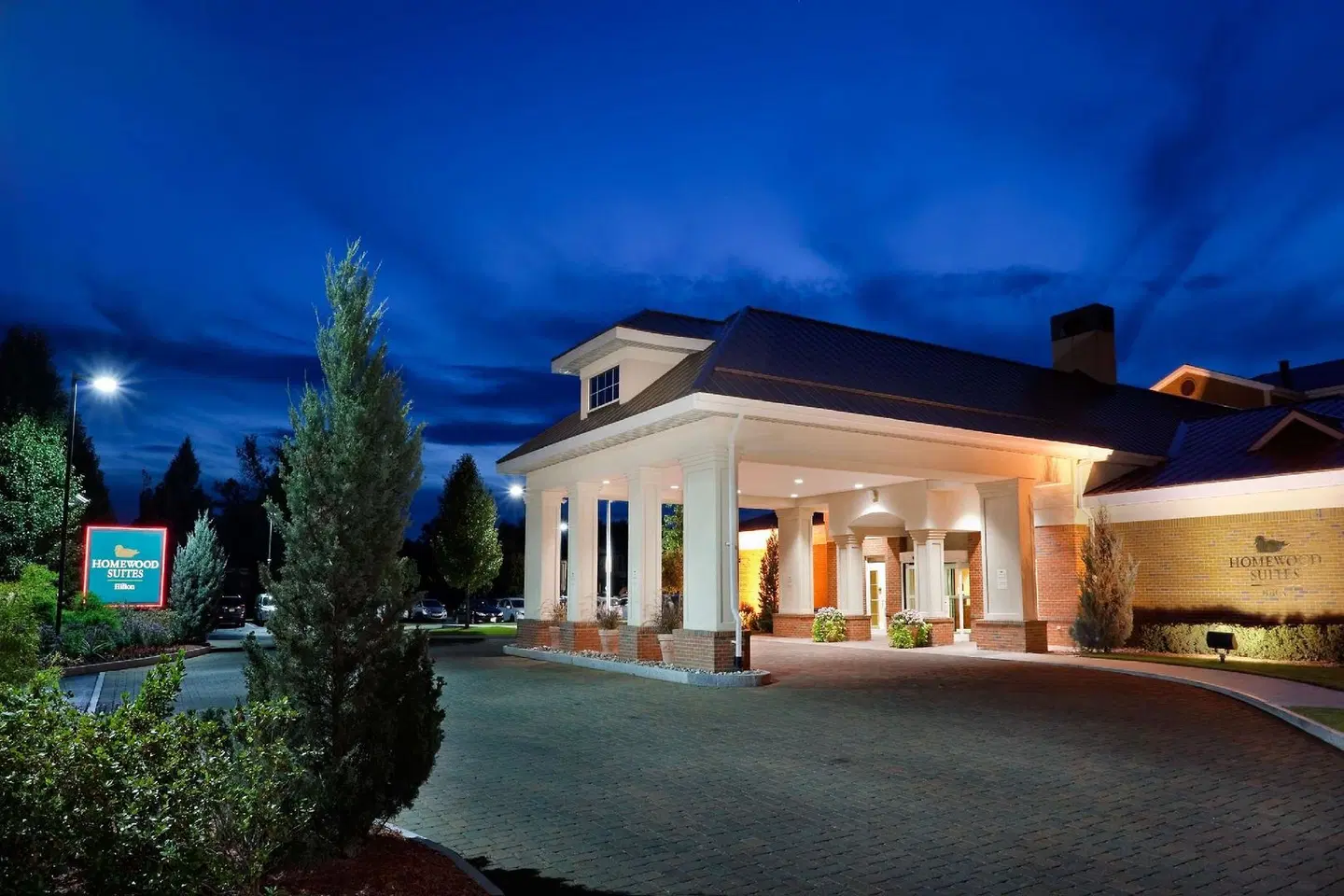 Homewood Suites by Hilton Albany EXTERIOR