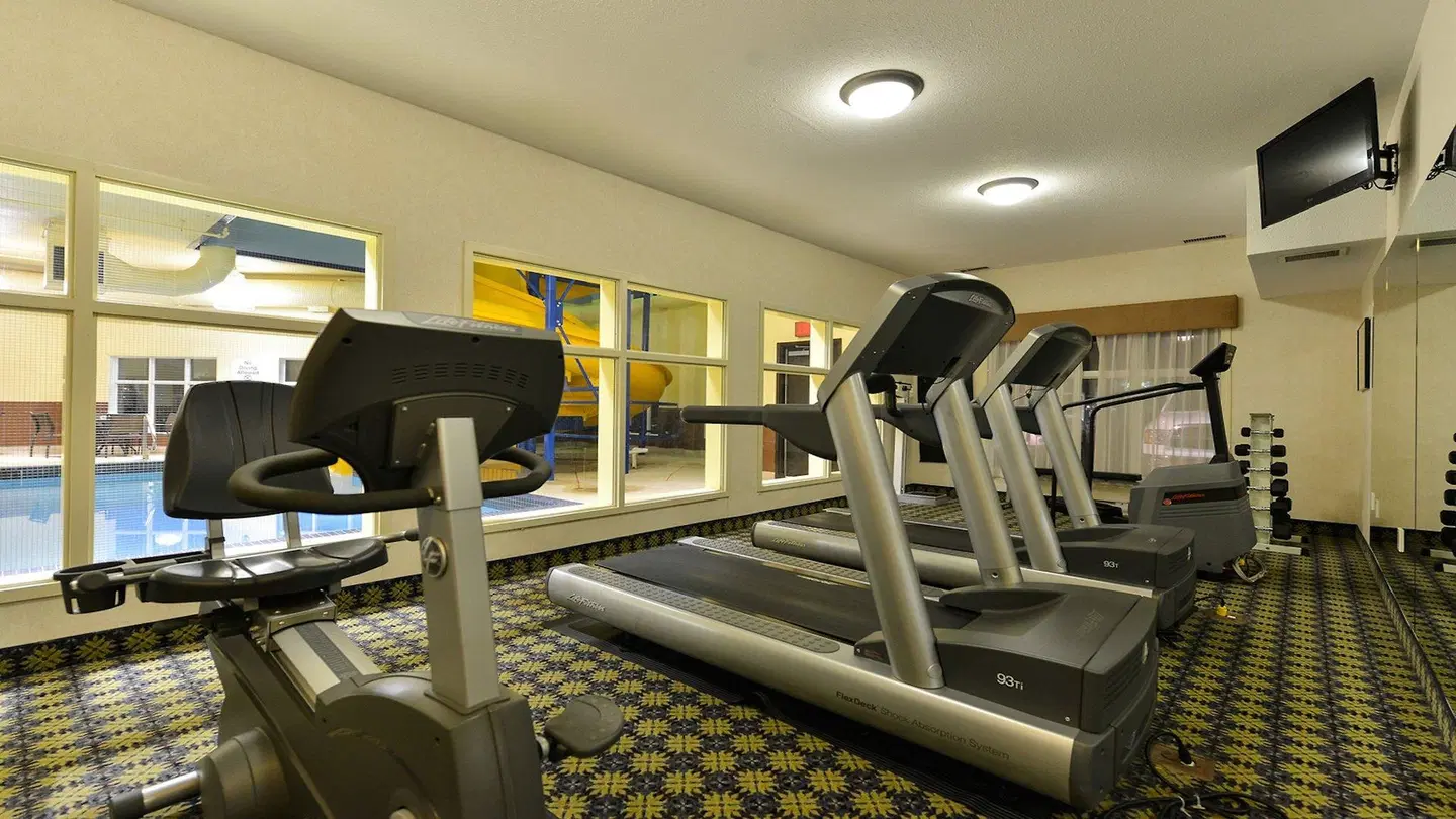 Holiday Inn Express & Suites Edmonton-International Airport by IHG SPORTS_AND_LEISURE