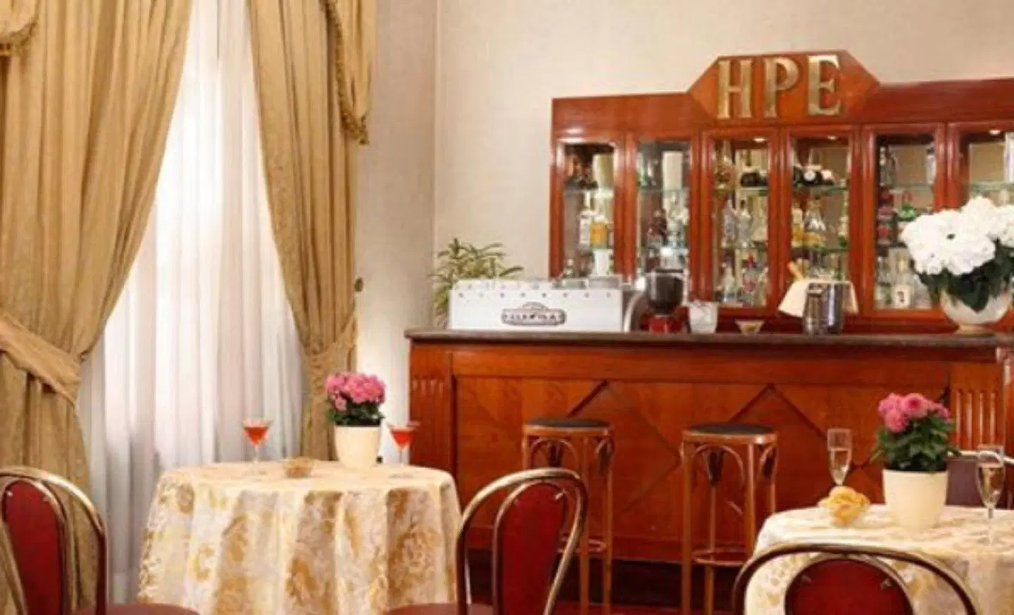 Hotel Pace Helvezia Bar
