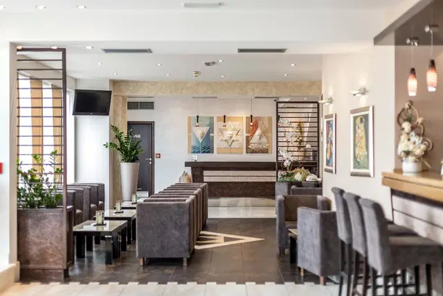 As LOUNGE_LOBBY