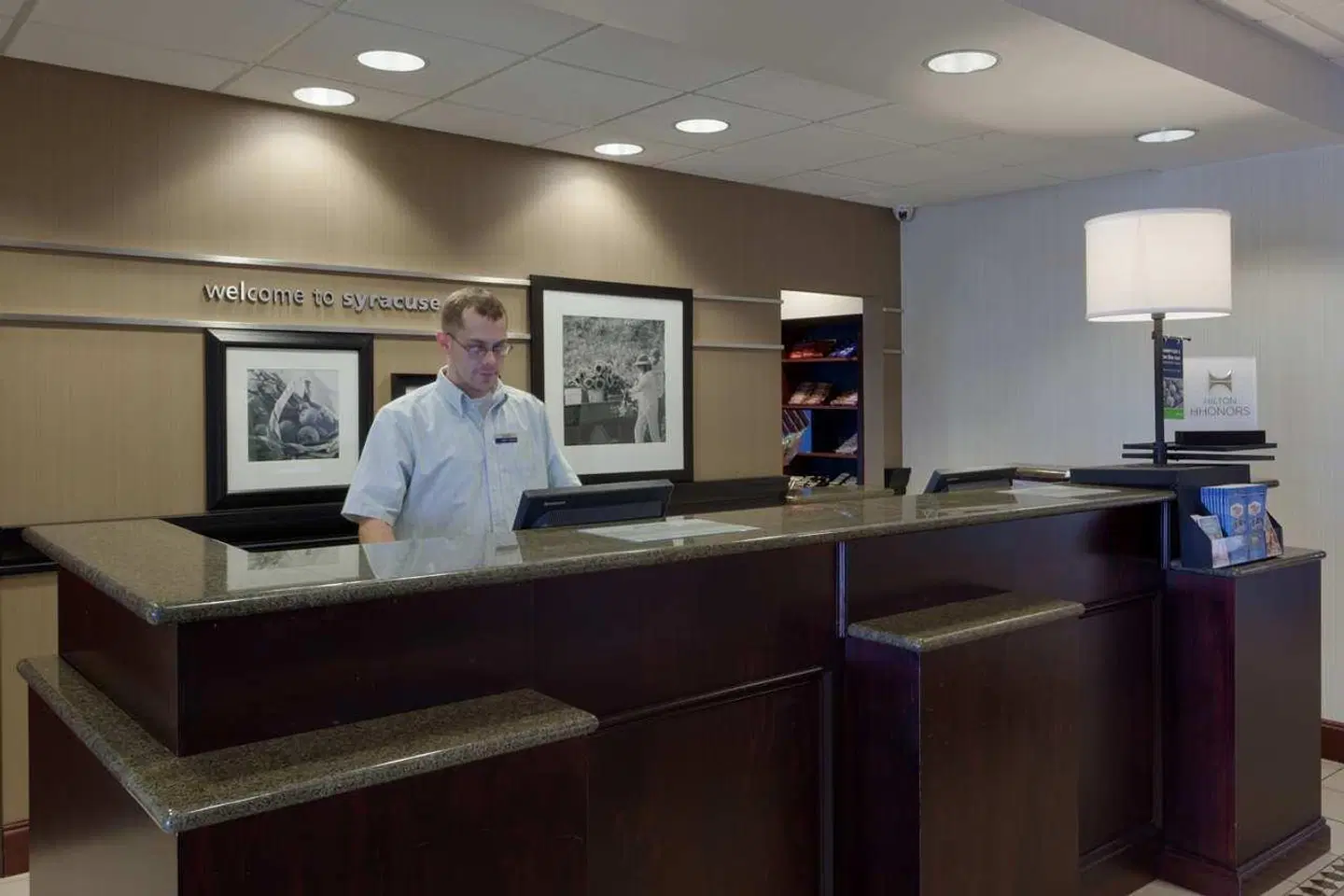 Hampton Inn & Suites Syracuse Dewitt LOUNGE_LOBBY