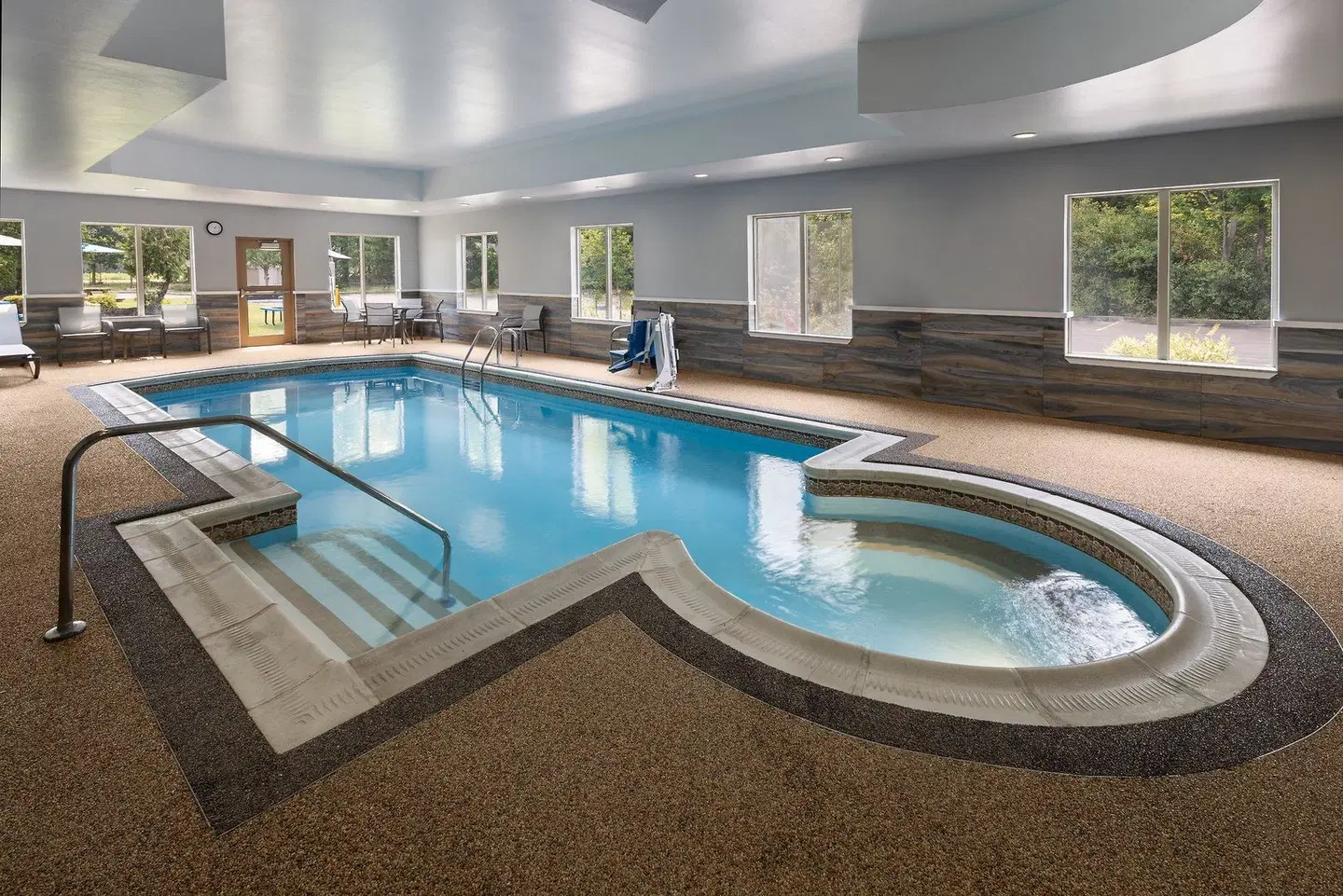 Holiday Inn Express & Suites Hamburg by IHG Hallenbad
