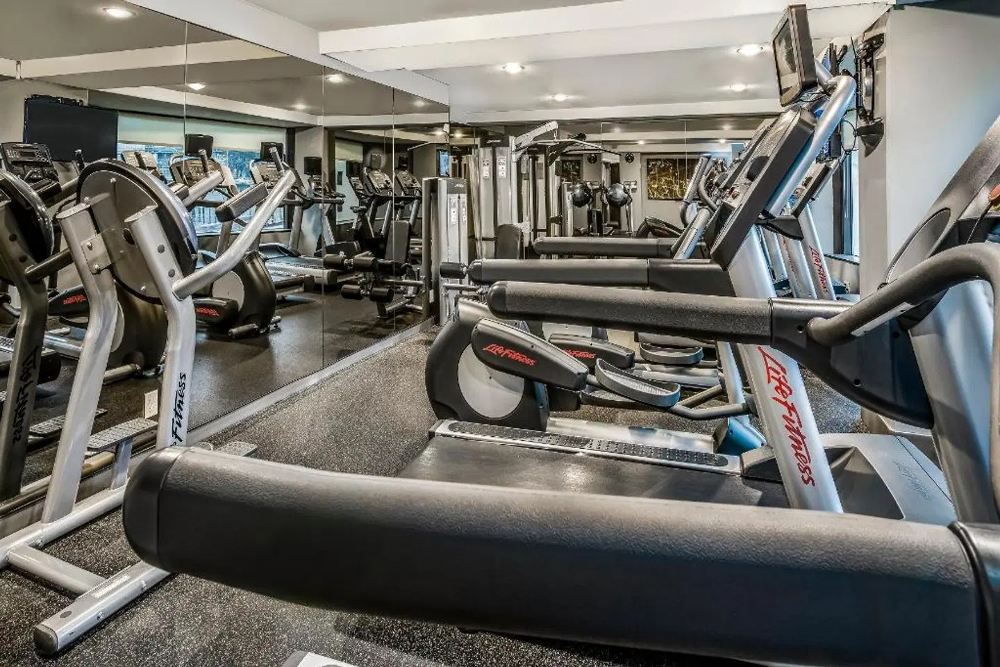 Crowne Plaza Seattle Downtown Area by IHG SPORTS_AND_LEISURE