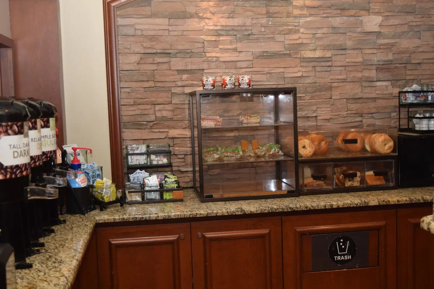 Staybridge Suites Syracuse (Liverpool) by IHG LOUNGE_LOBBY