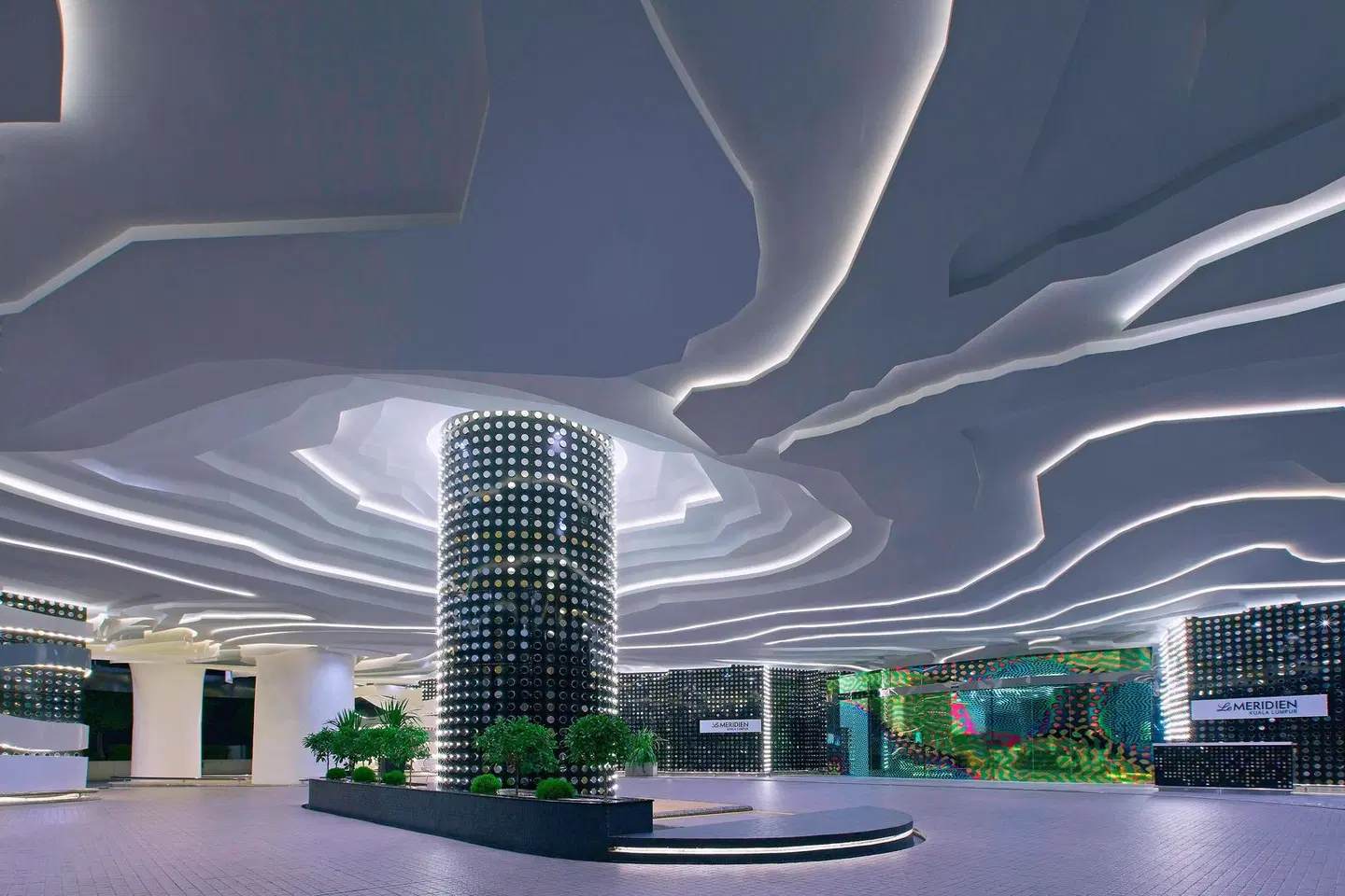 Le Méridien Kuala Lumpur EXTERIOR