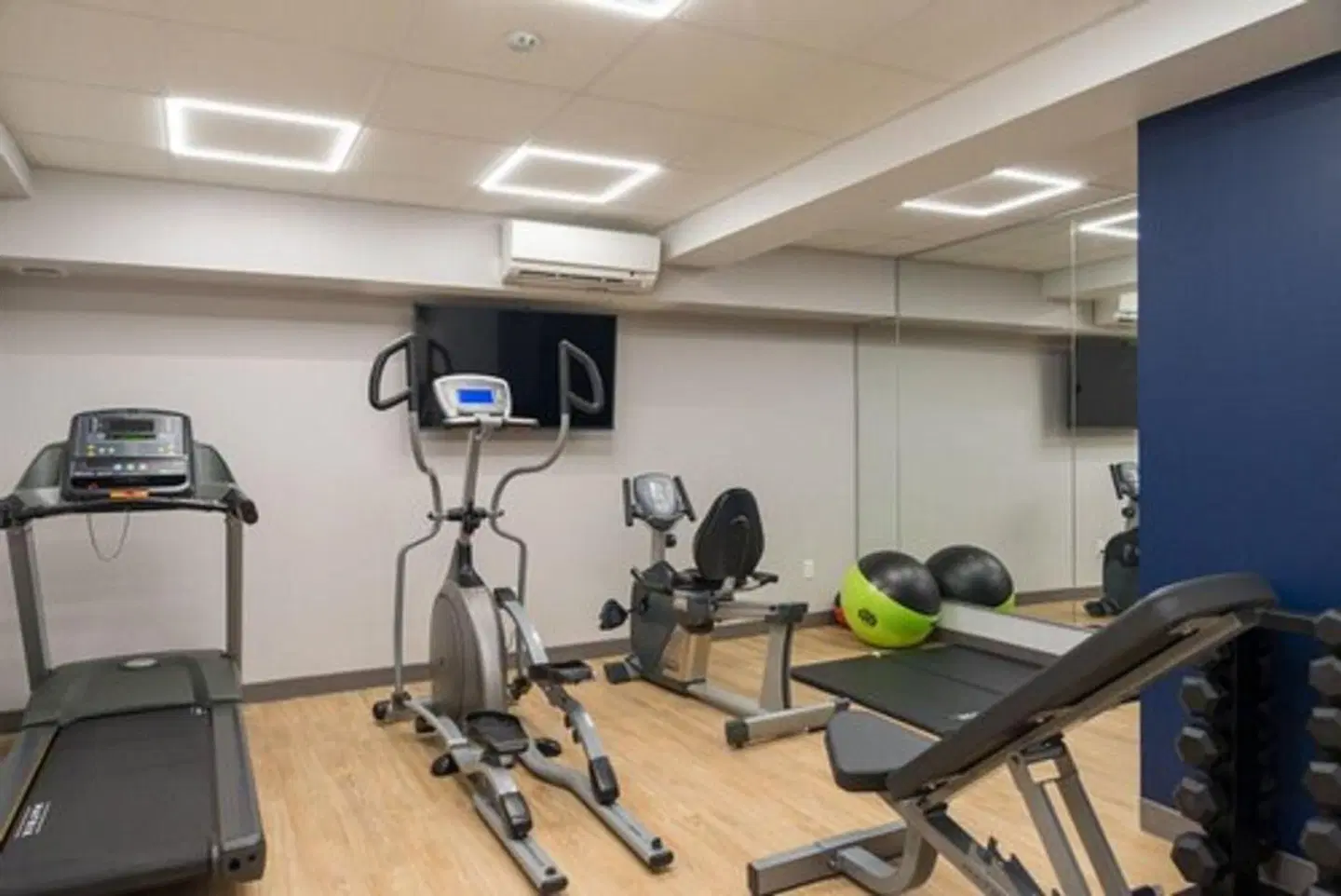 Royal William SPORTS_AND_LEISURE