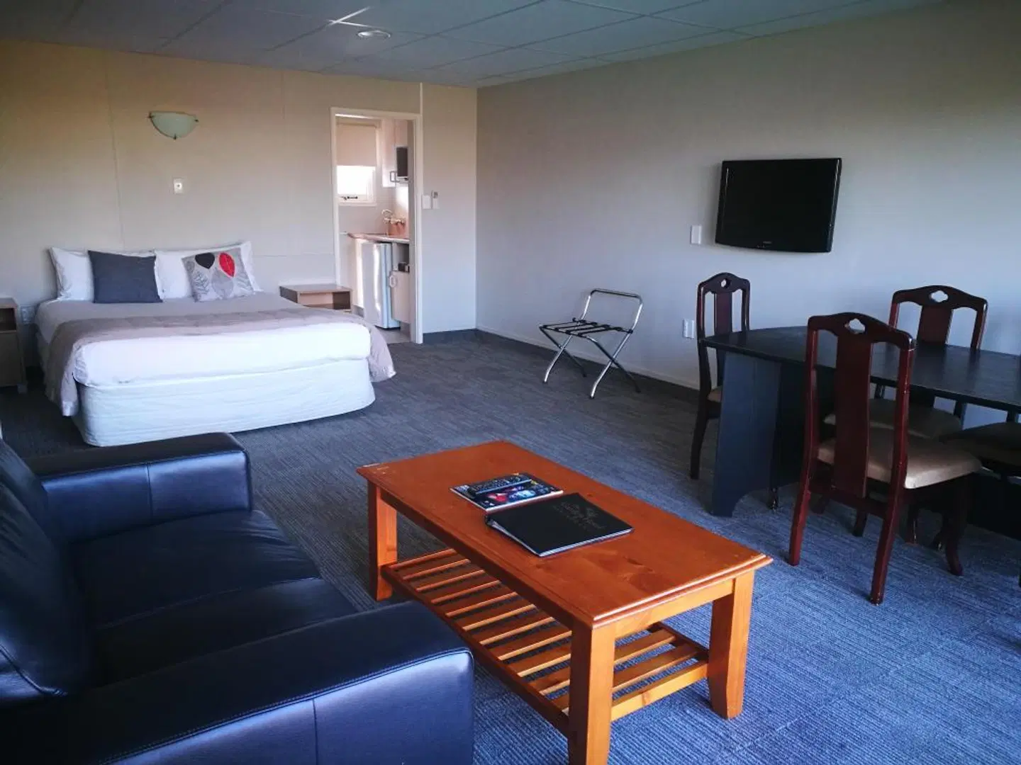The Garden Hotel ROOM_EXAMPLE