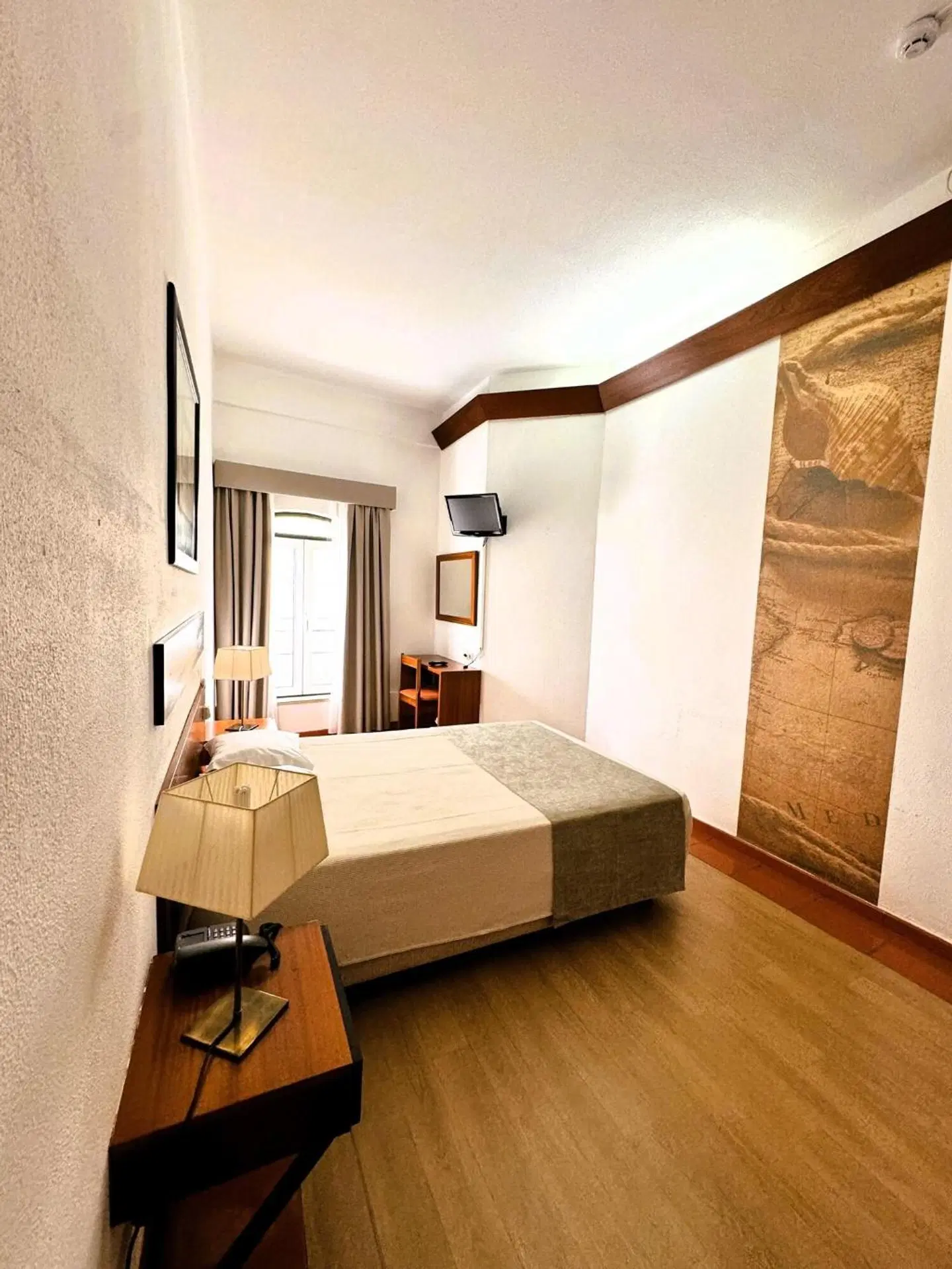 Lagosmar ROOM_EXAMPLE