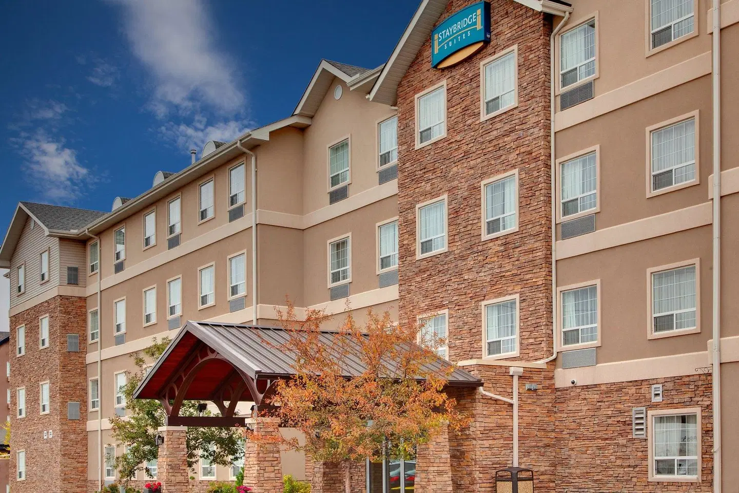 Staybridge Suites Calgary Airport by IHG EXTERIOR