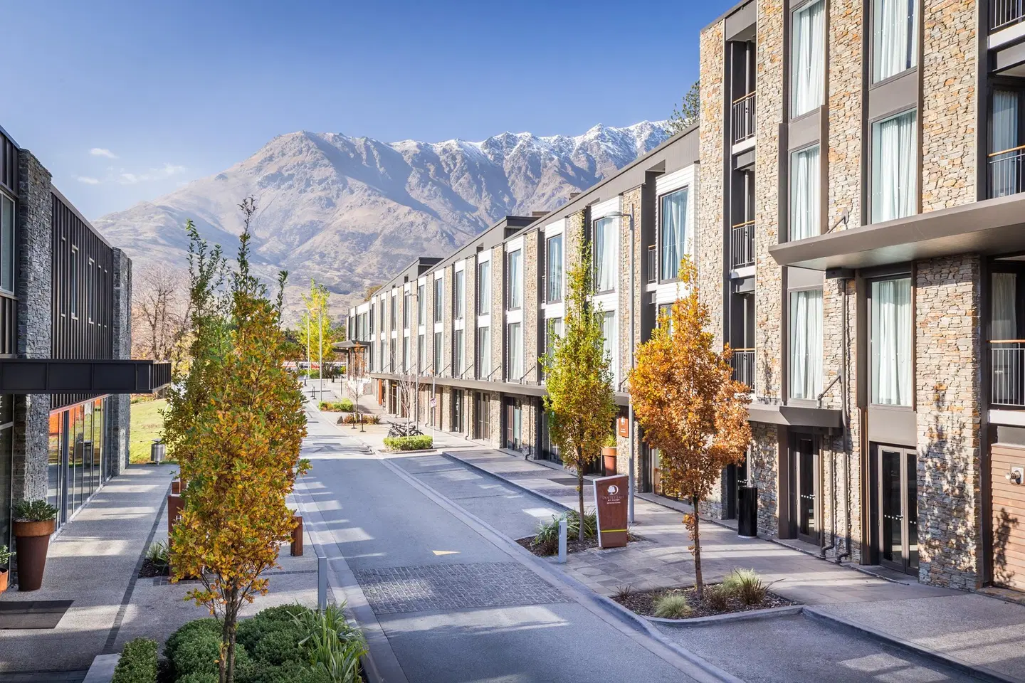 DoubleTree by Hilton Queenstown EXTERIOR