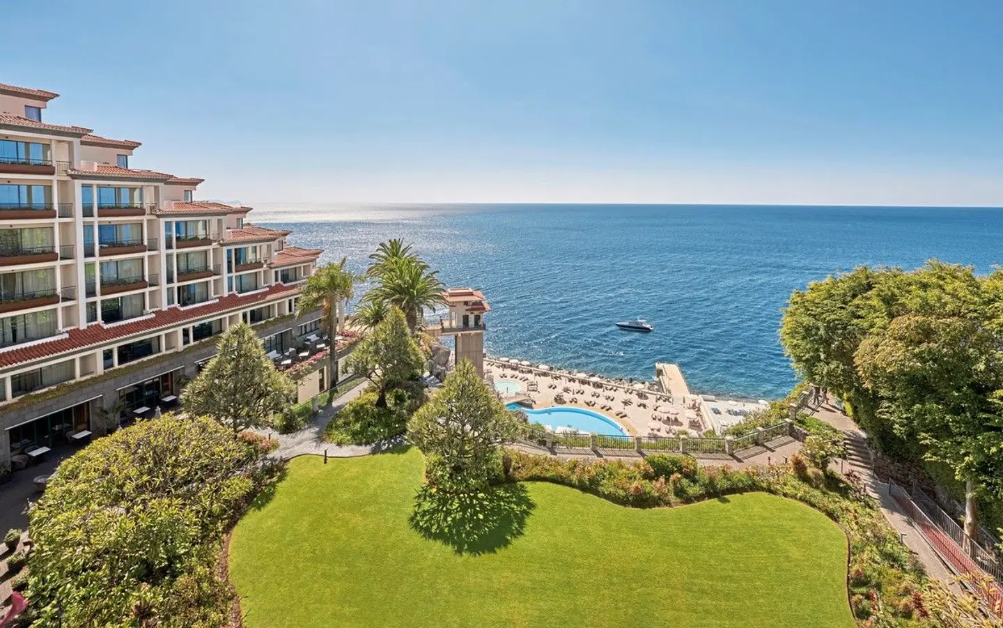 The Cliff Bay EXTERIOR