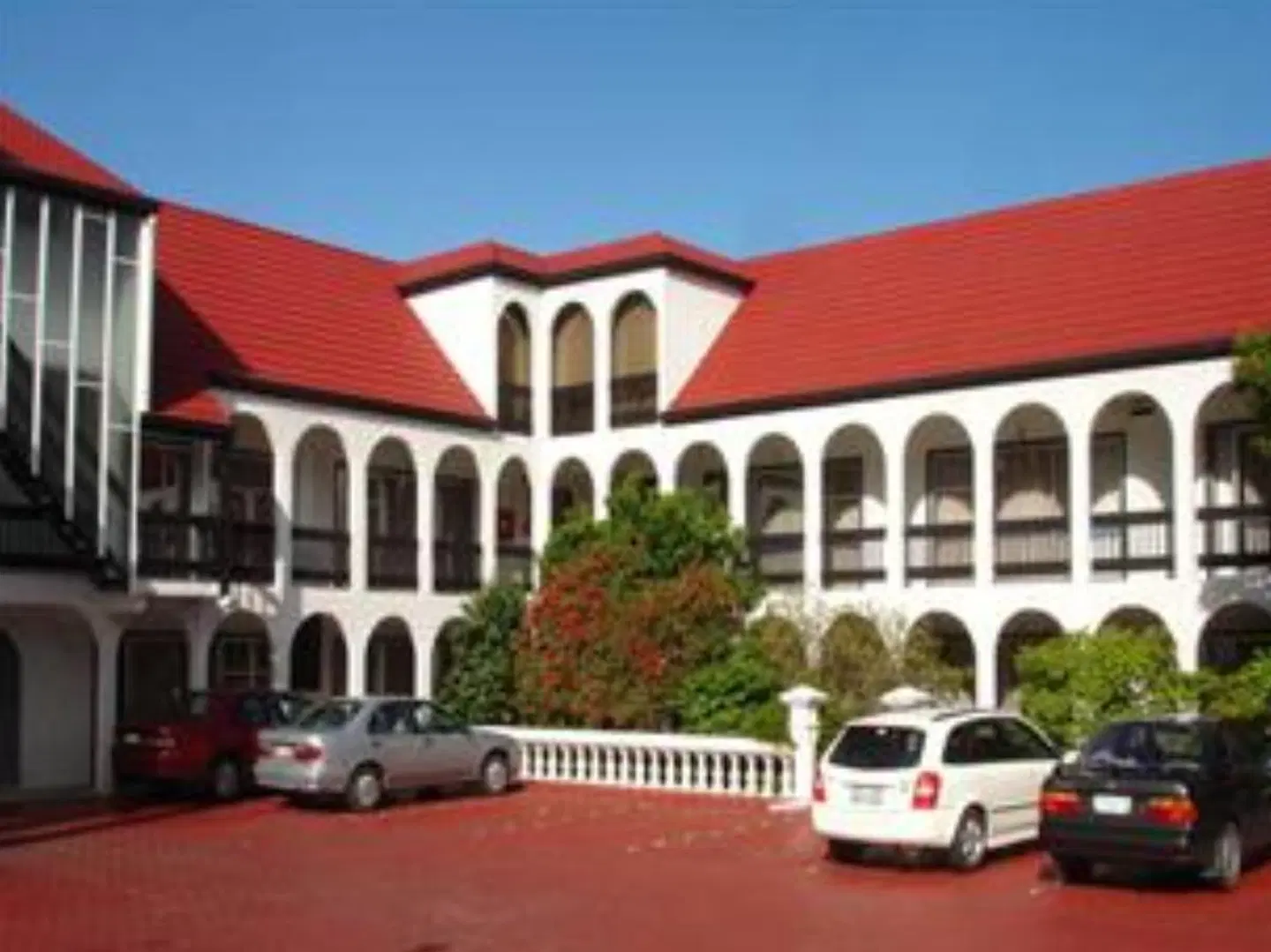 Alcala Motor Lodge EXTERIOR