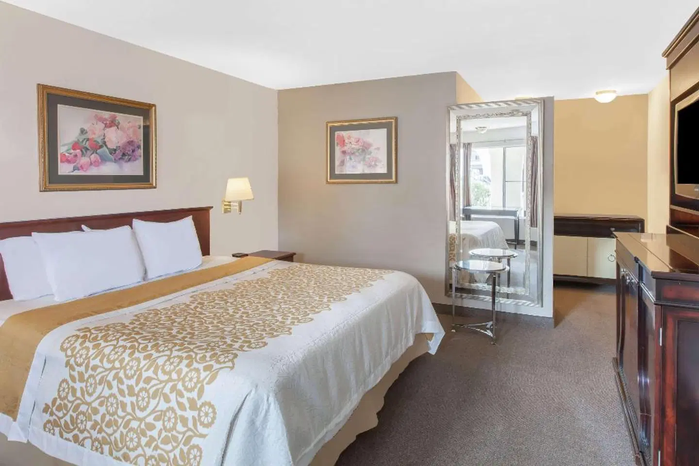 Days Inn by Wyndham Camarillo - Ventura ROOM_EXAMPLE