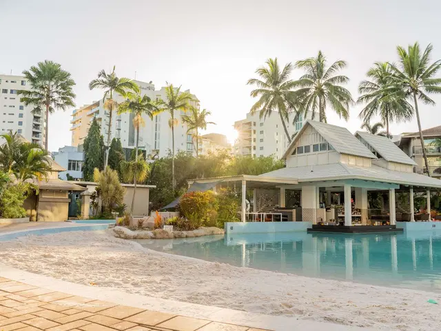 Novotel Cairns Oasis Resort OUTDOOR_POOL