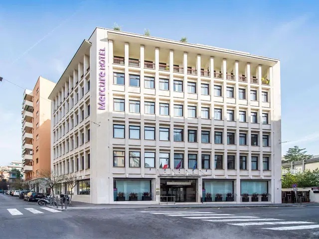 Mercure Rome Piazza Bologna EXTERIOR