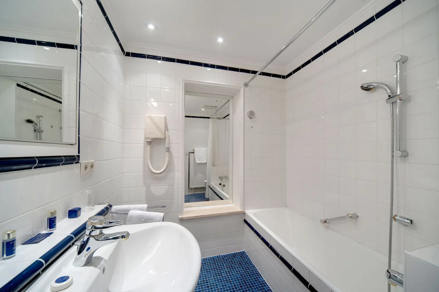 Grand Hotel Cravat Badezimmer