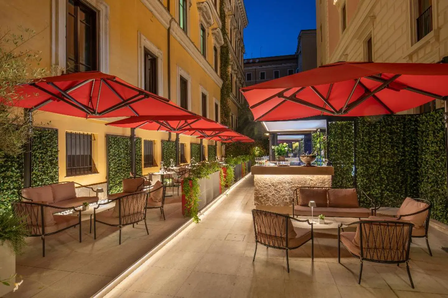 Rose Garden Palace Terrasse