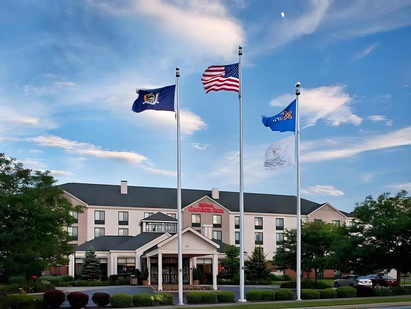 Hilton Garden Inn Poughkeepsie/Fishkill EXTERIOR