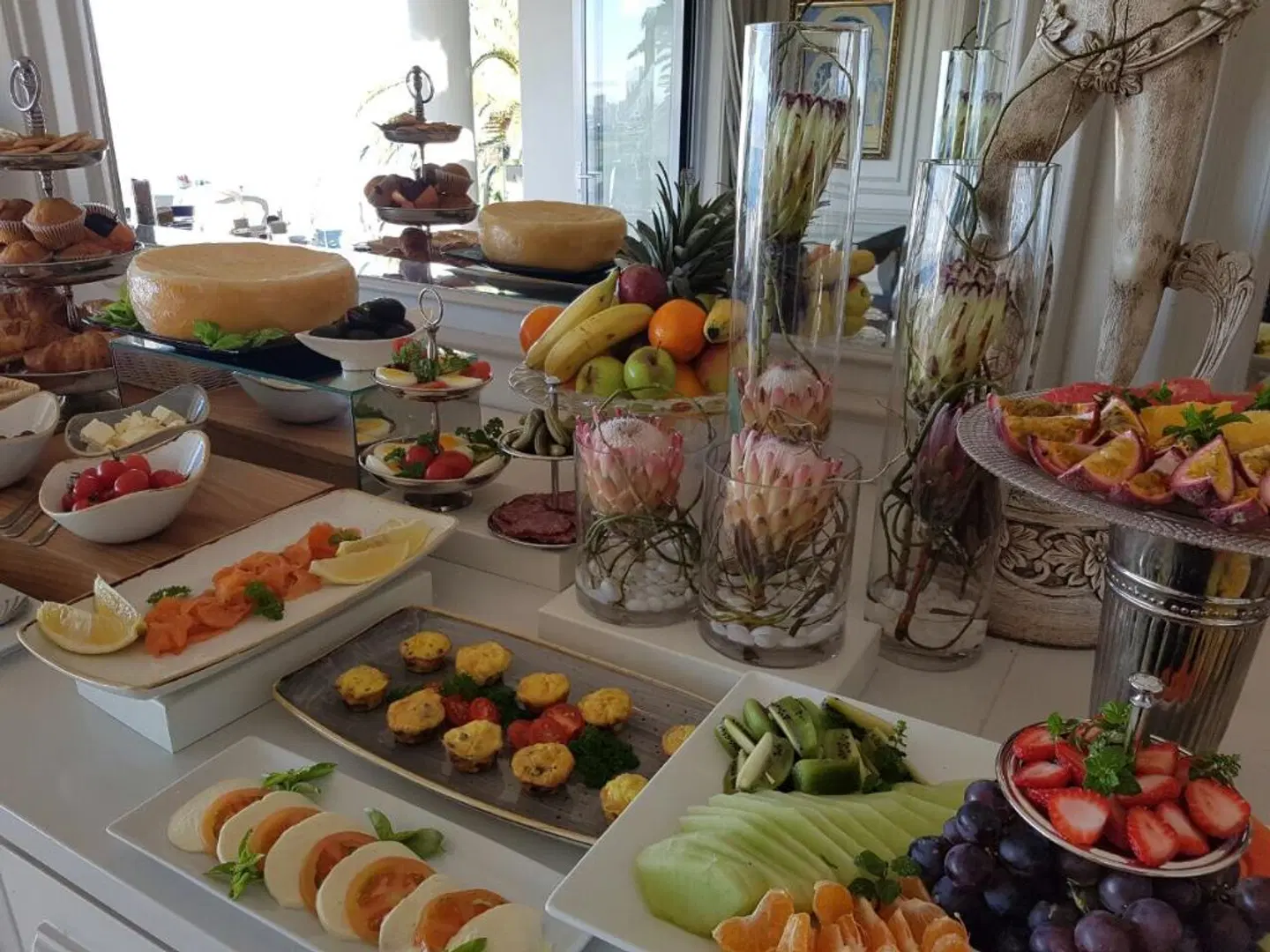 The Clarendon - Bantry Bay Restaurant