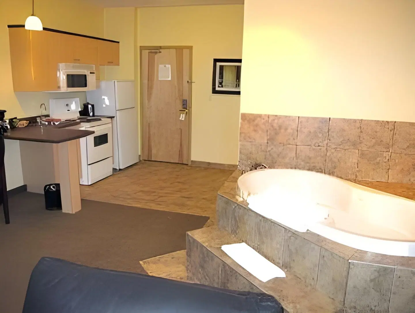 Days Inn Bonnyville ROOM_EXAMPLE