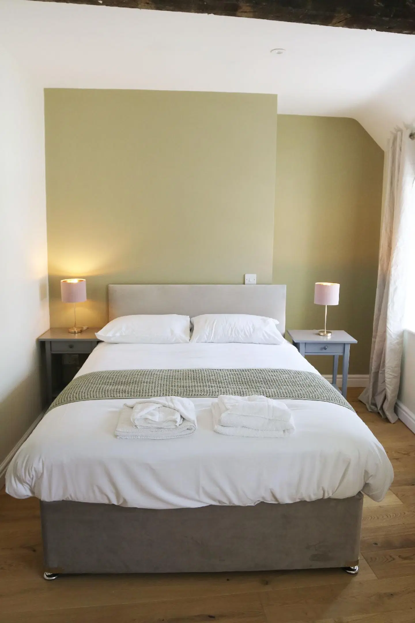 Riverbanc ROOM_EXAMPLE