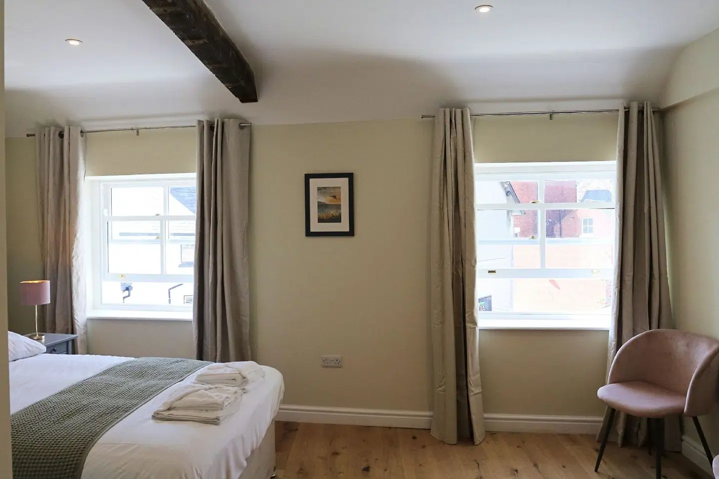Riverbanc ROOM_EXAMPLE