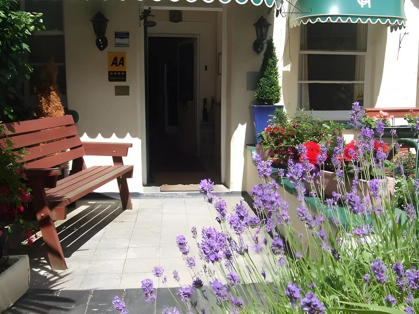 The Collingdale Guest House HEALTH_BEAUTY