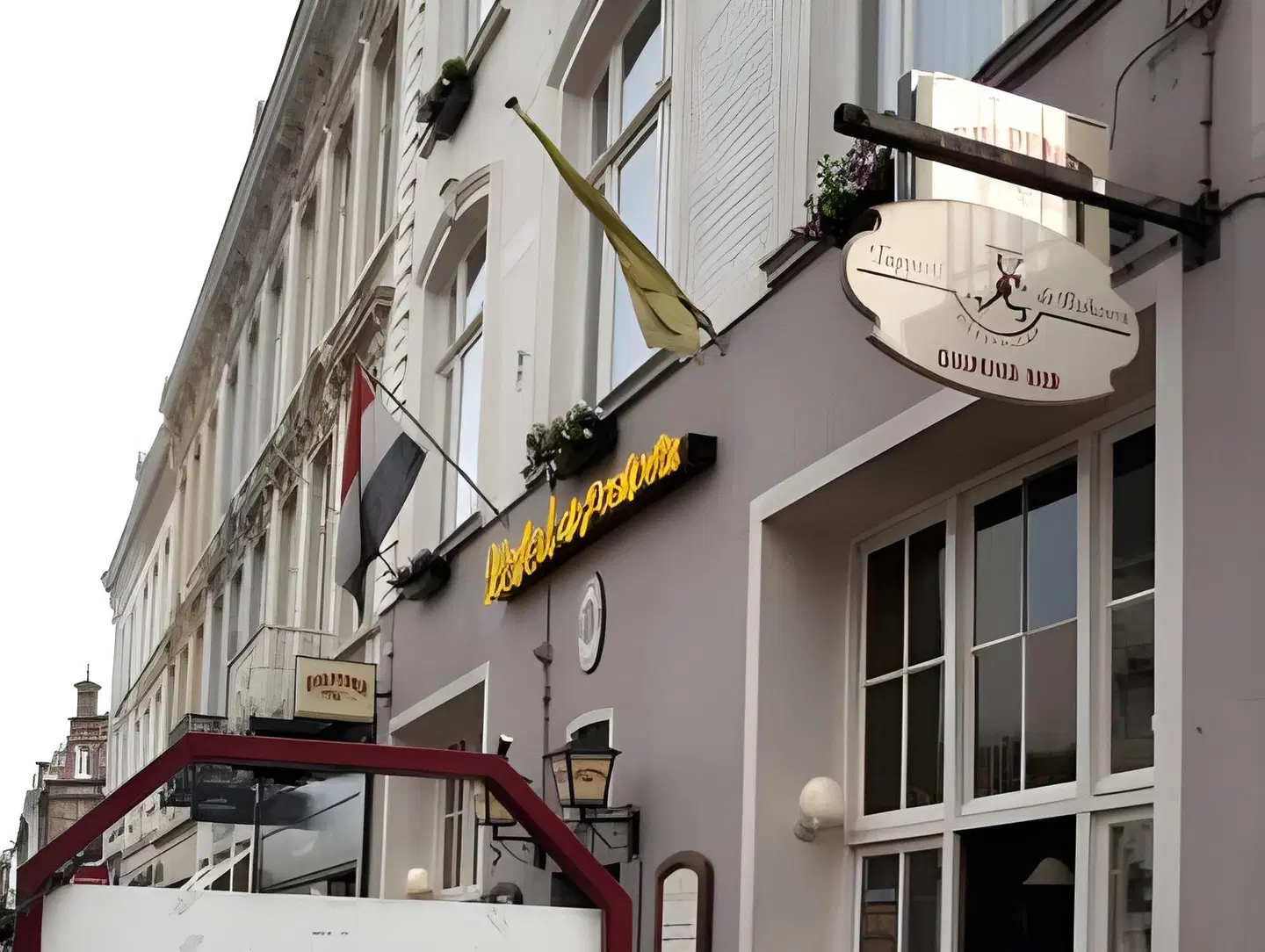 De Poshoorn EXTERIOR