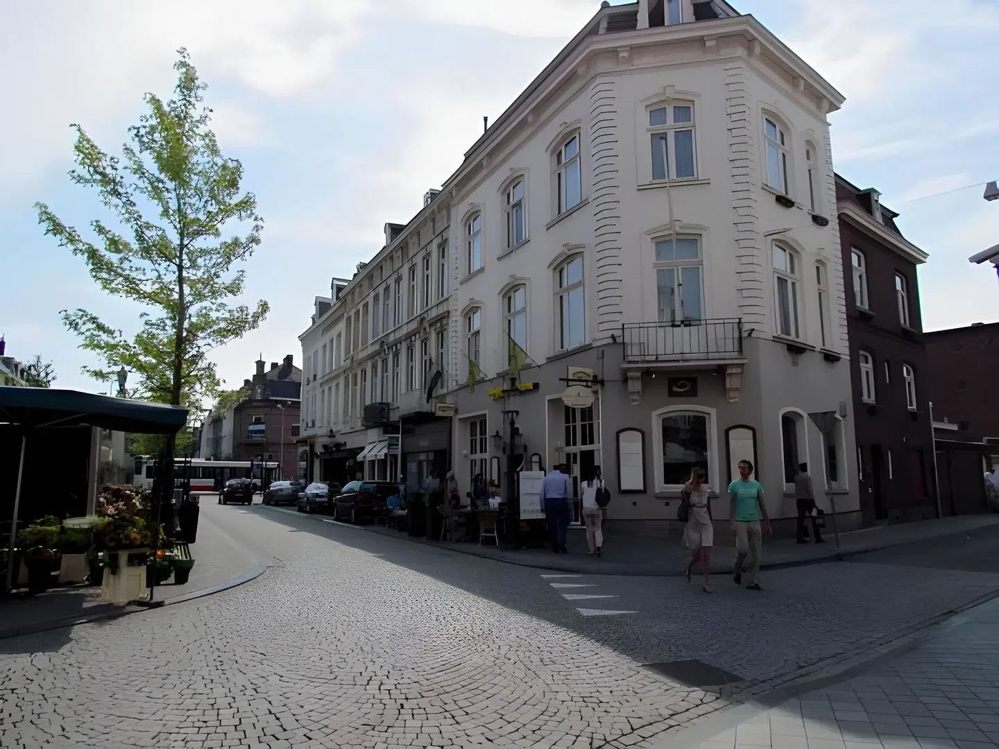 De Poshoorn EXTERIOR
