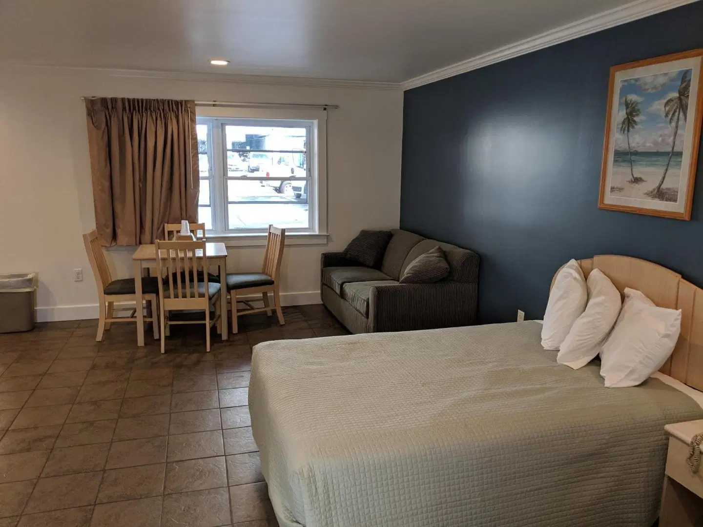 Crystal Sands Motel ROOM_EXAMPLE