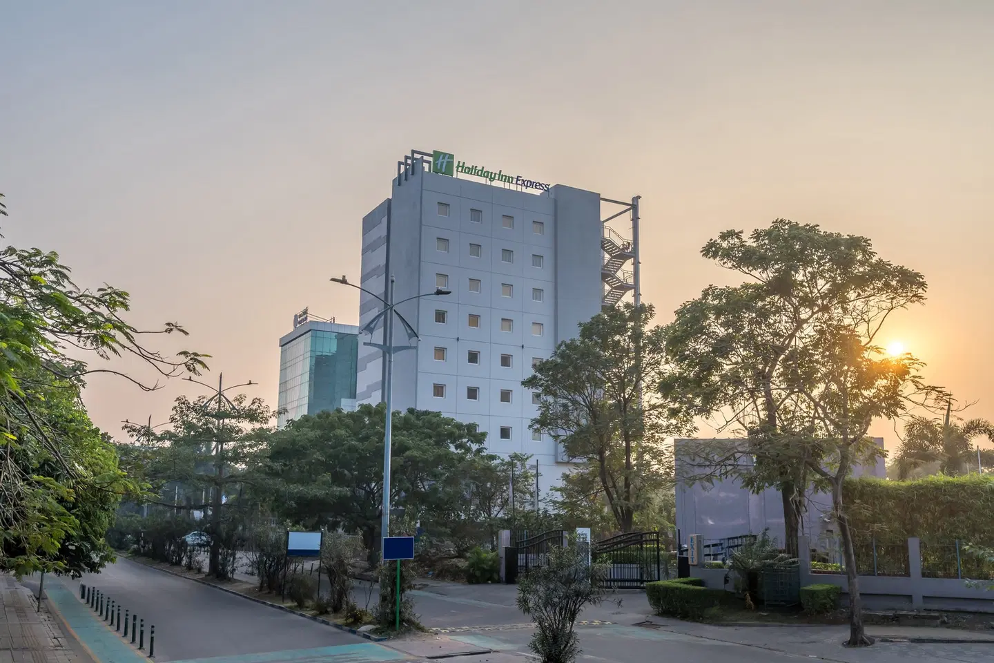 Holiday Inn Express Kolkata New Town by IHG EXTERIOR