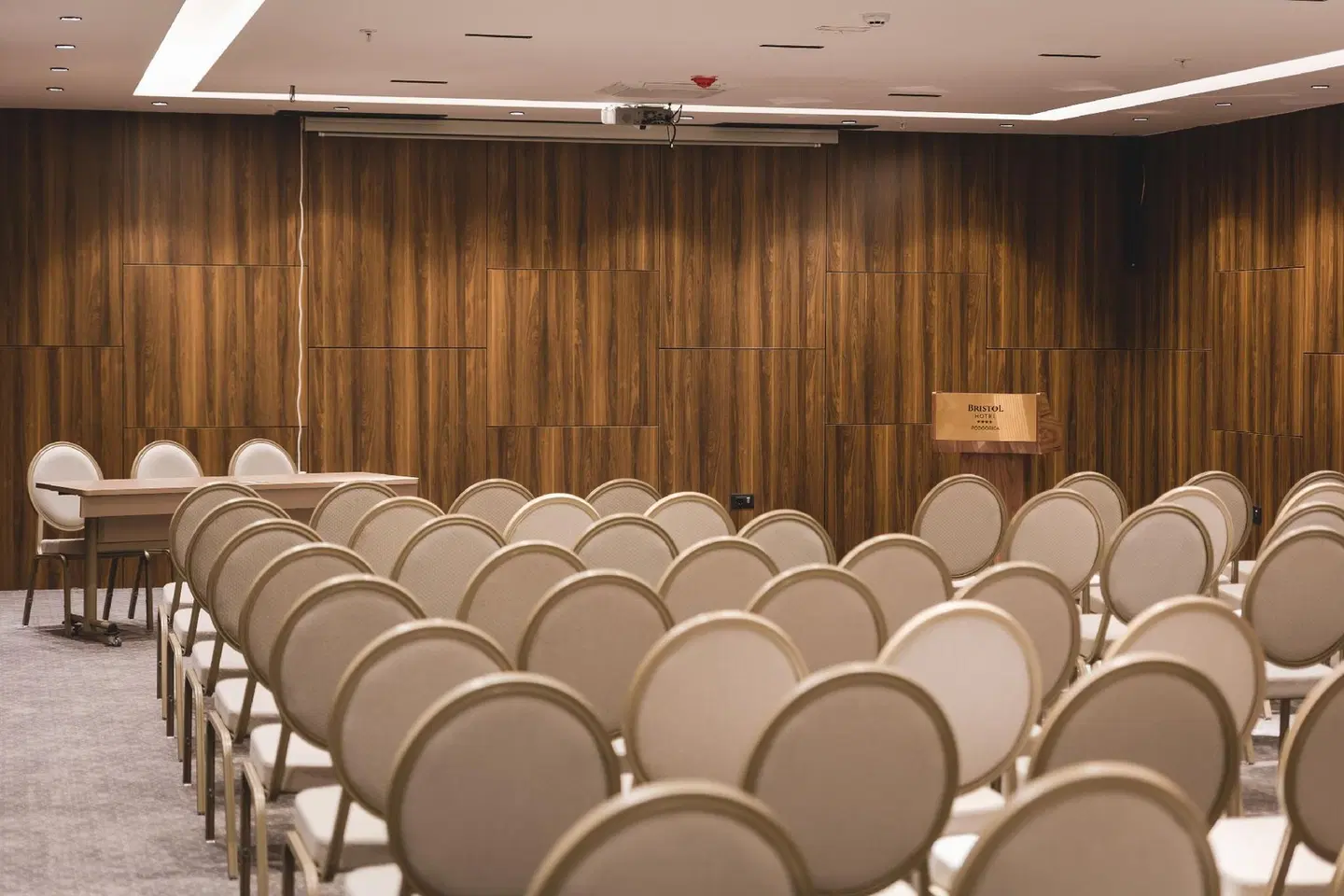 Bristol Hotel Podgorica Konferenz