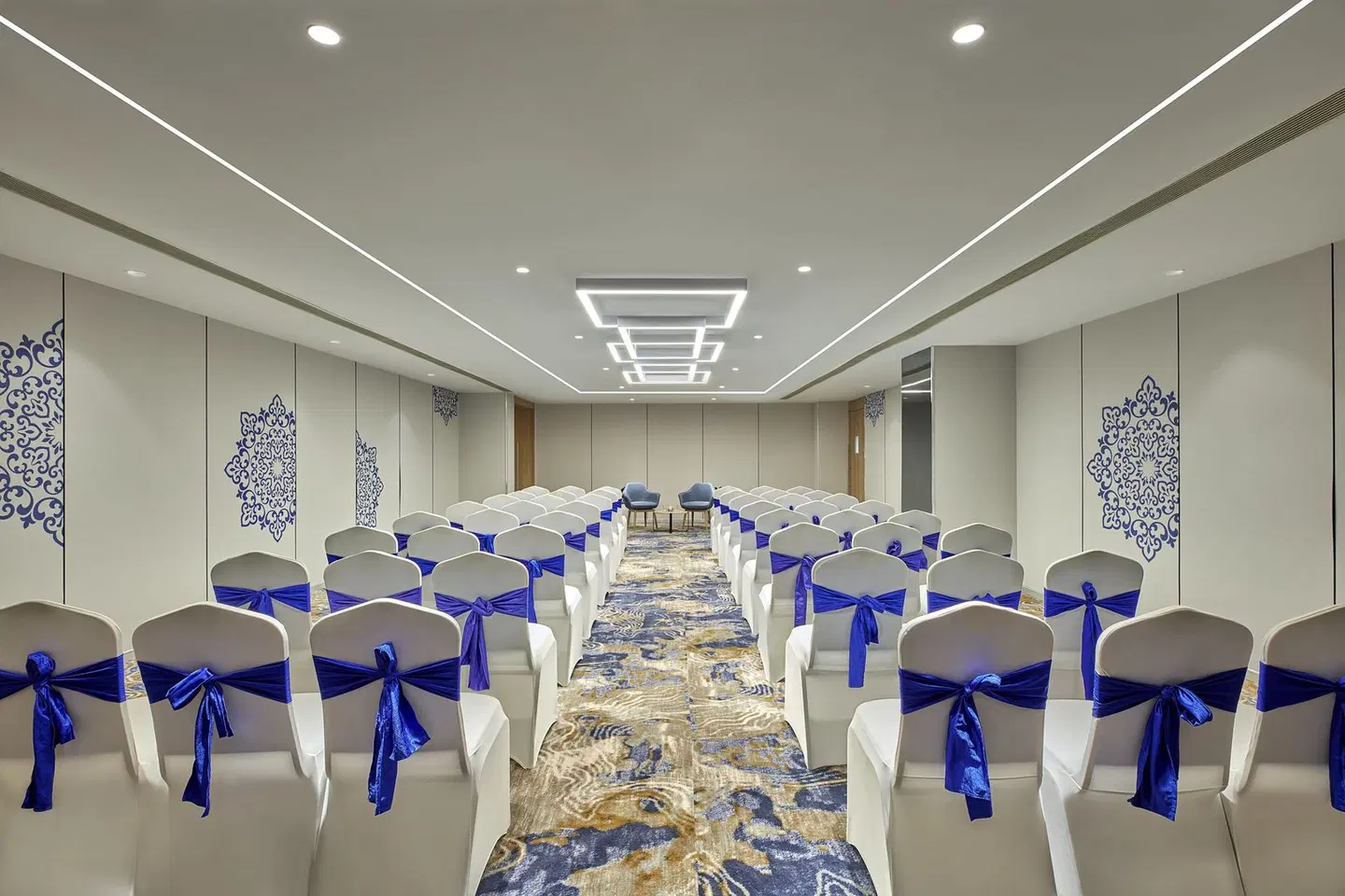 Holiday Inn Express Bengaluru Bommasandra by IHG Konferenz