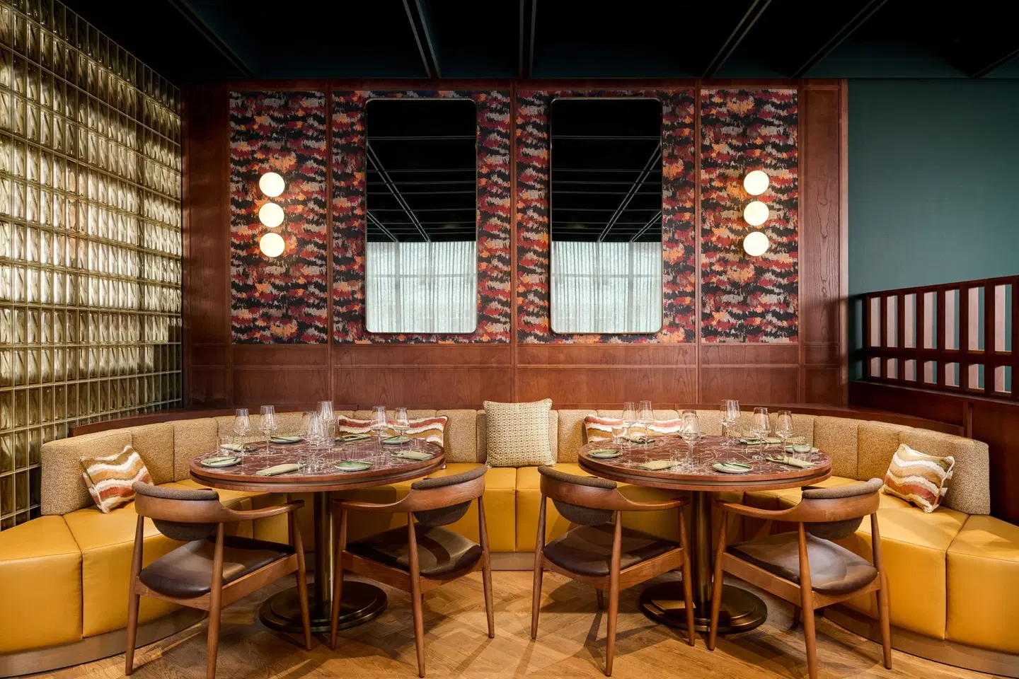 Skald Hotel Akureyri  Curio Collection by Hilton Restaurant